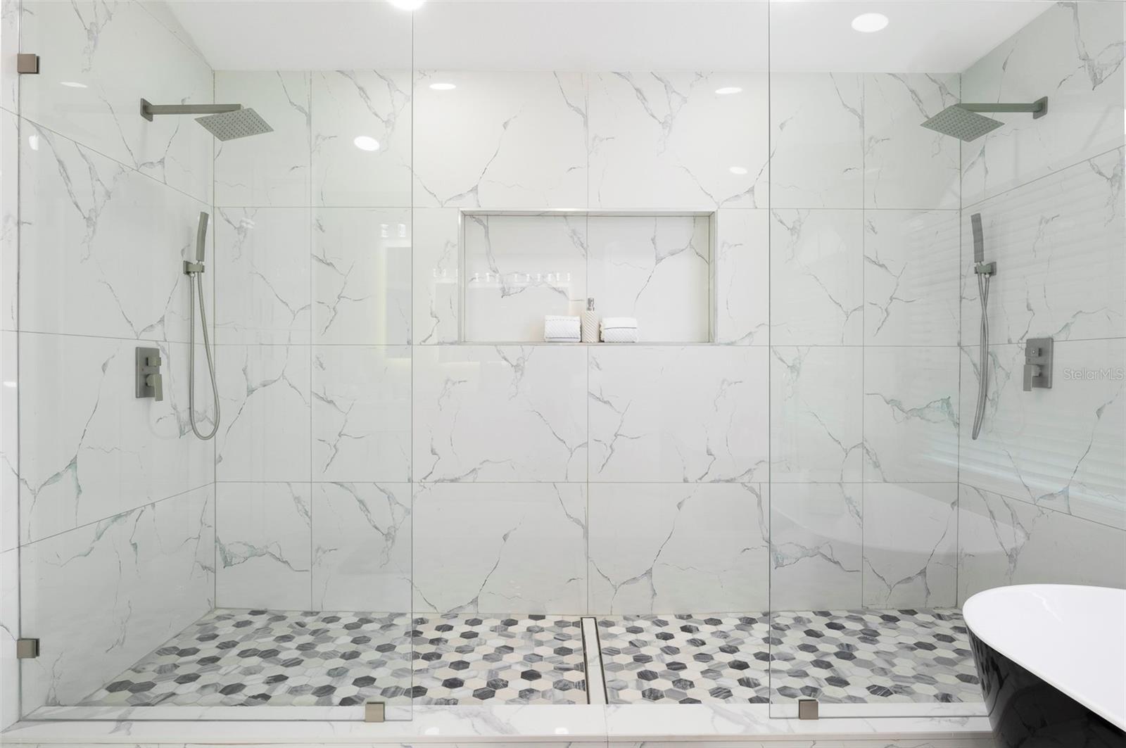 Listing photo id 31 for 2306 Colusa Lane