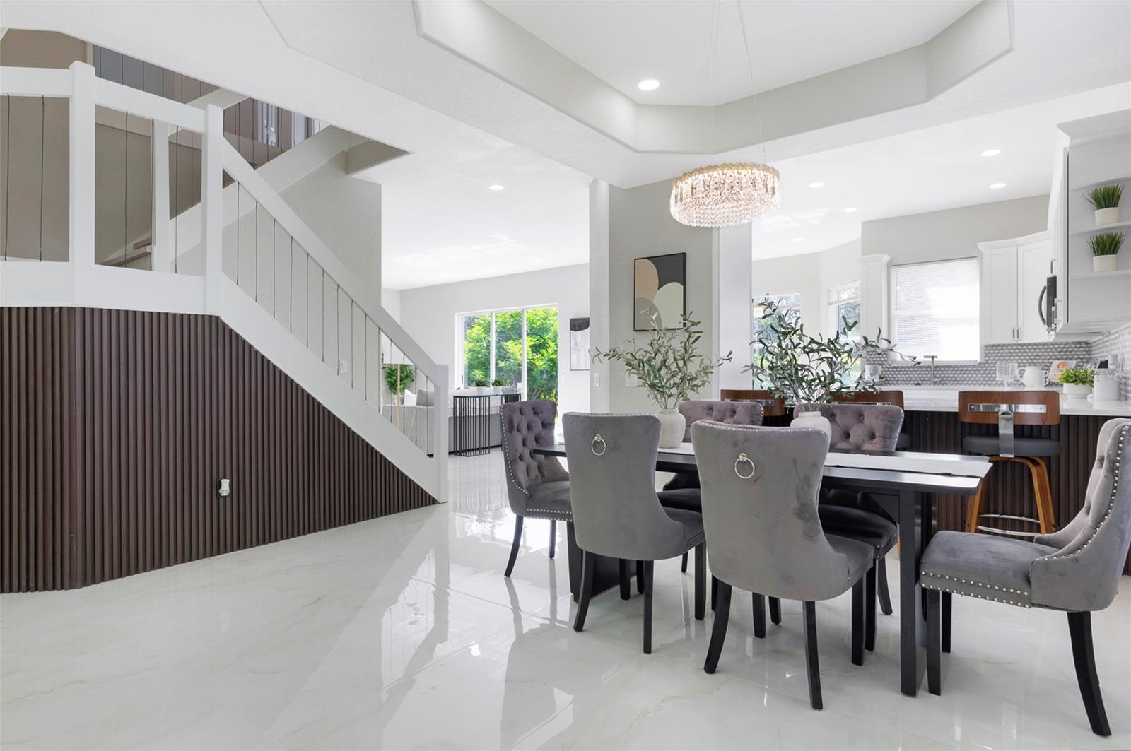 Listing photo id 5 for 2306 Colusa Lane