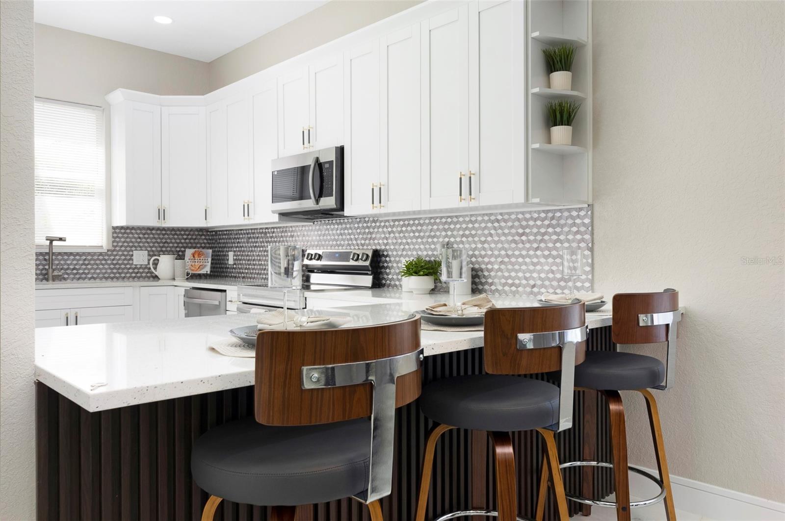 Listing photo id 7 for 2306 Colusa Lane