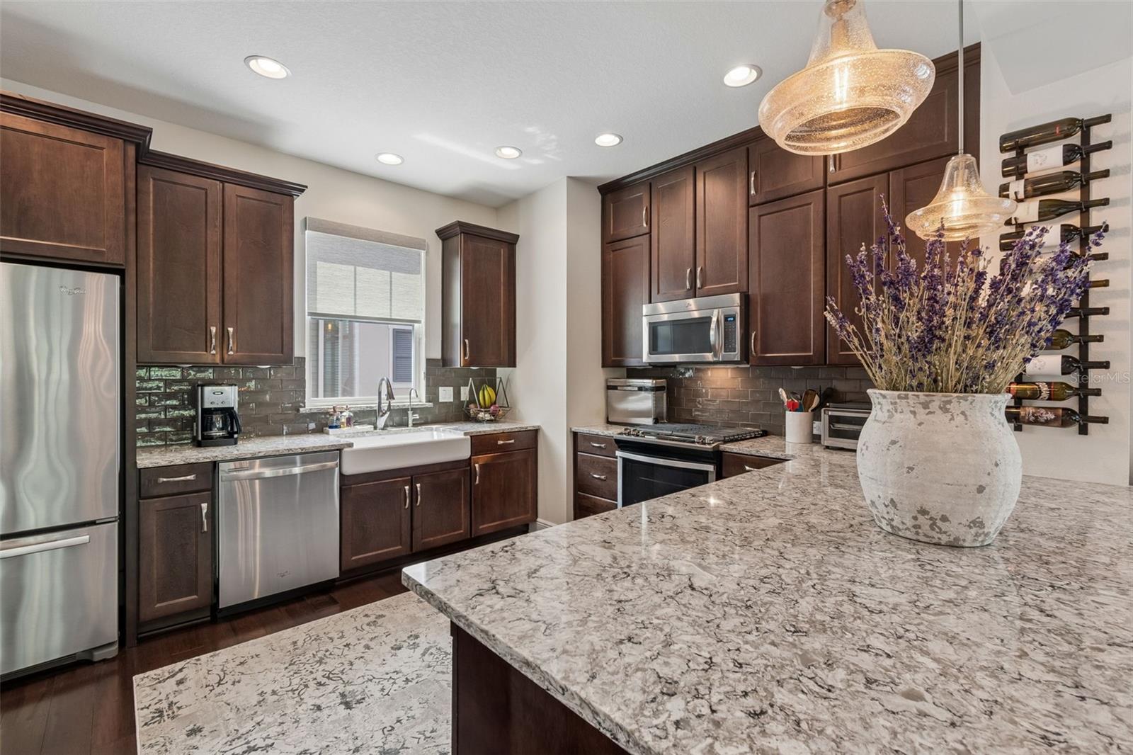 Image 11 of 34 For 426 Lincoln Avenue