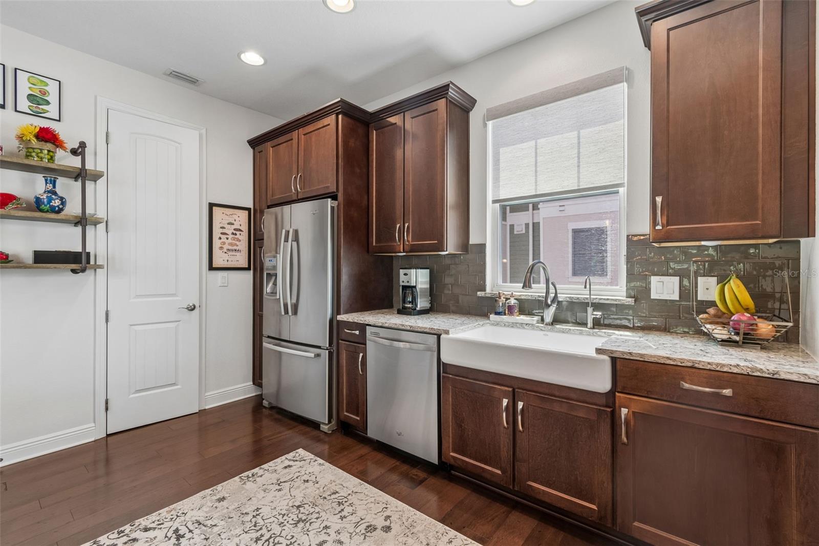 Image 14 of 34 For 426 Lincoln Avenue