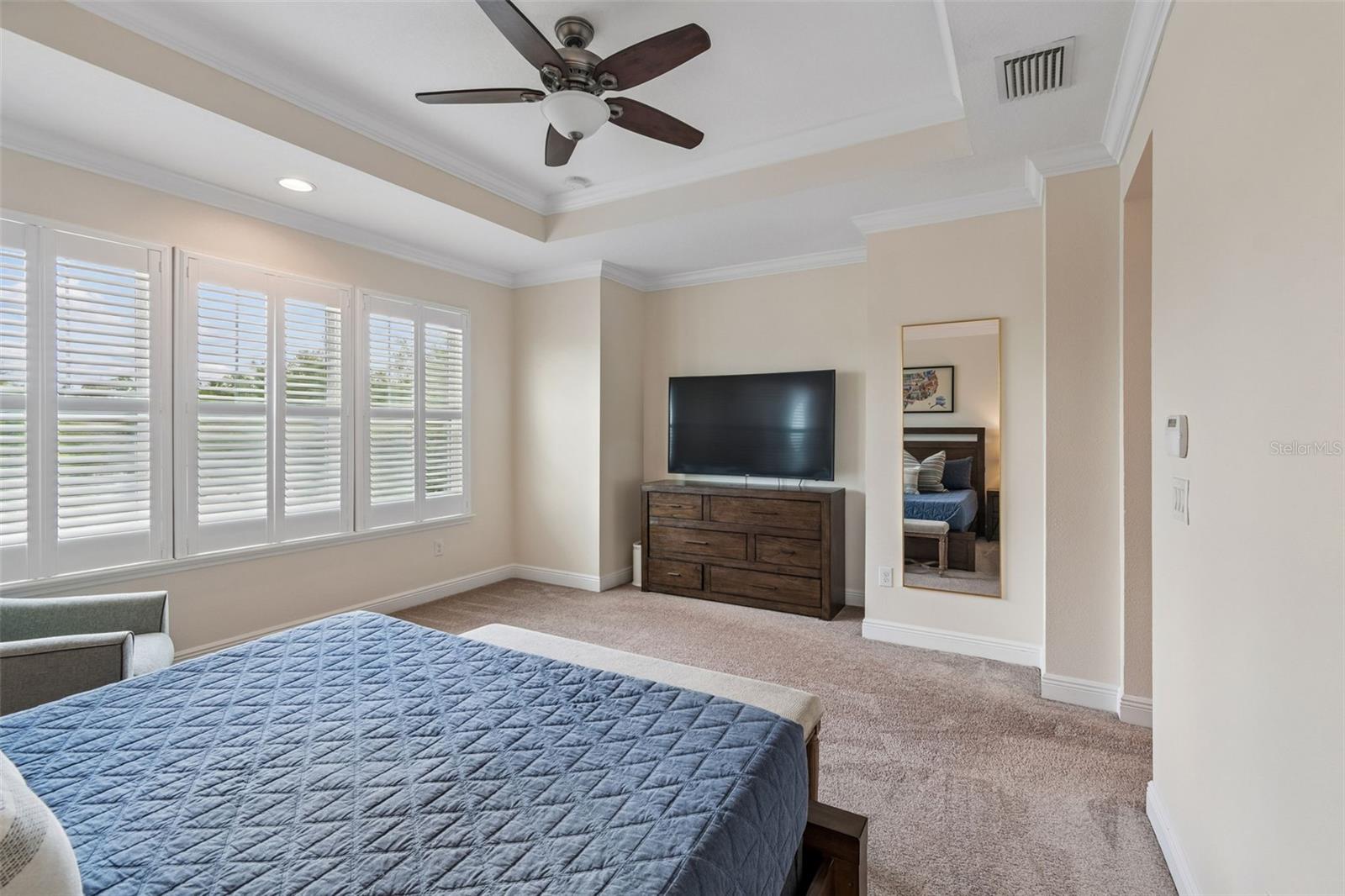 Image 21 of 34 For 426 Lincoln Avenue