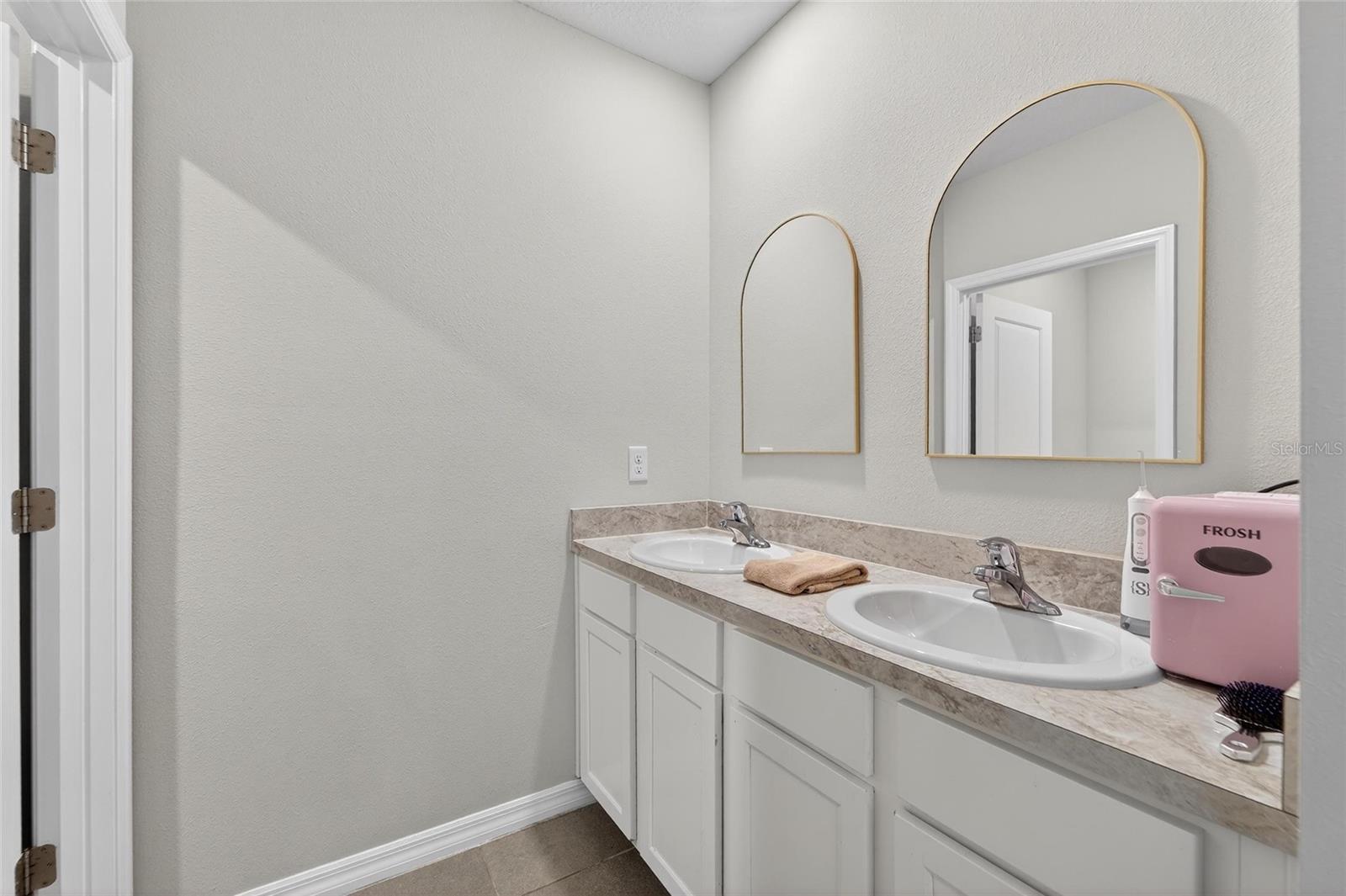 Image 36 of 48 For 3009 Blakert Court