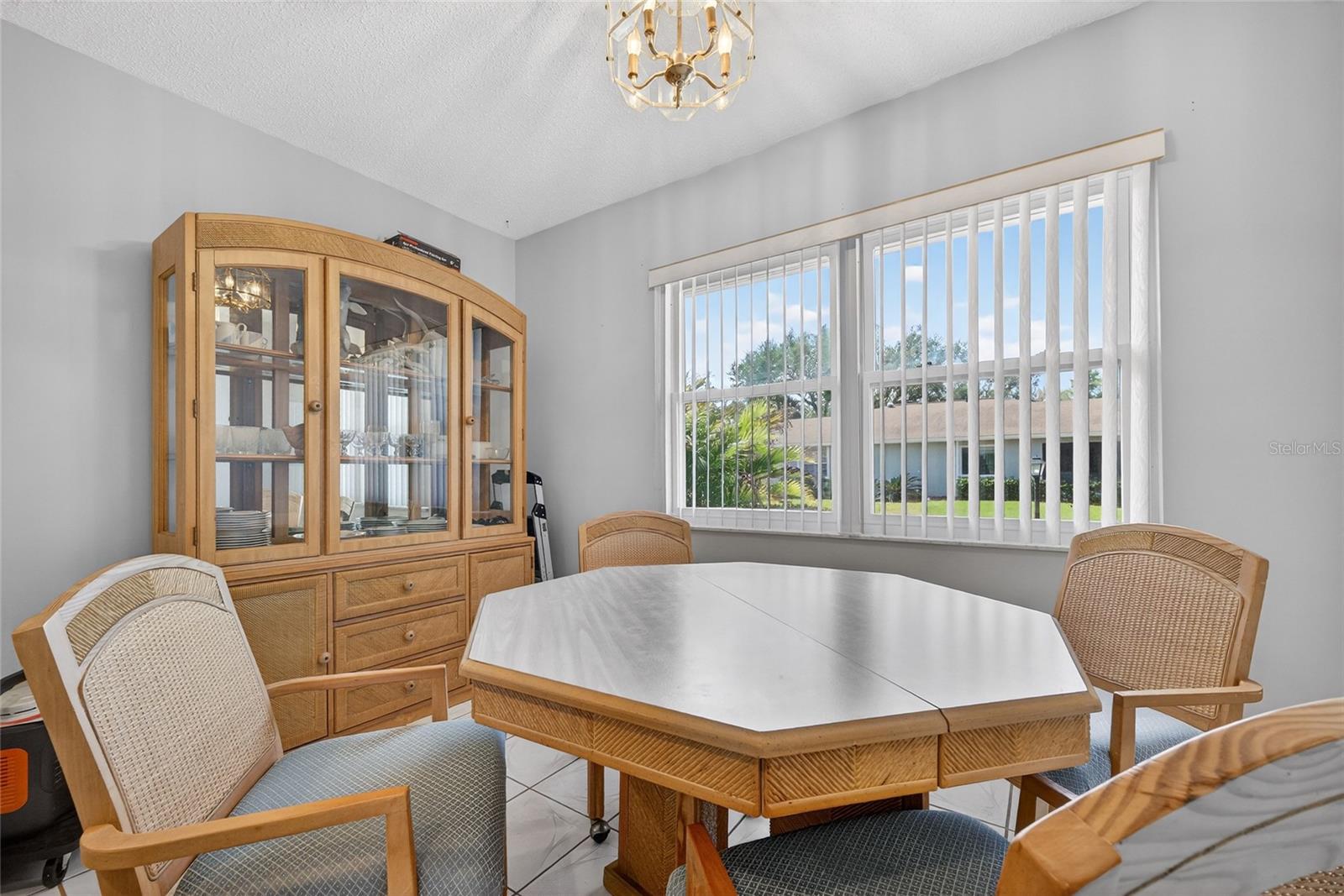 Image 12 of 36 For 1203 Haddington Circle 0