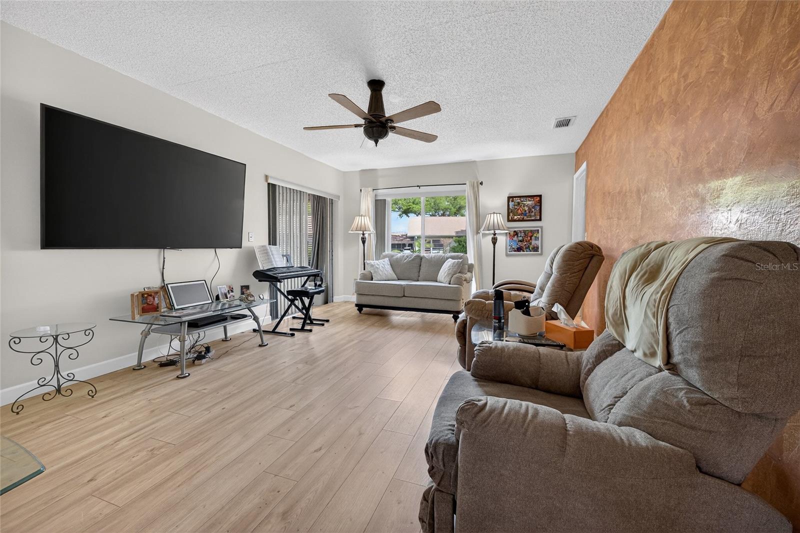 Image 25 of 36 For 1203 Haddington Circle 0