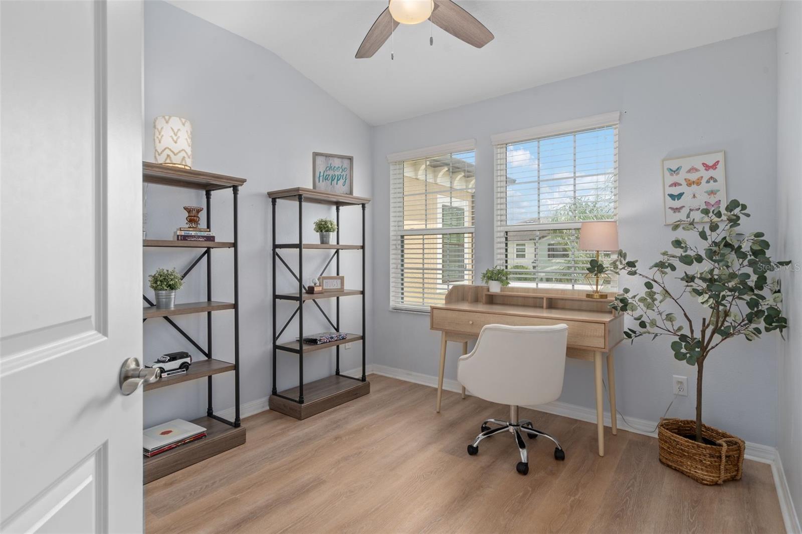 Image 31 of 64 For 11504 Crowned Sparrow Lane