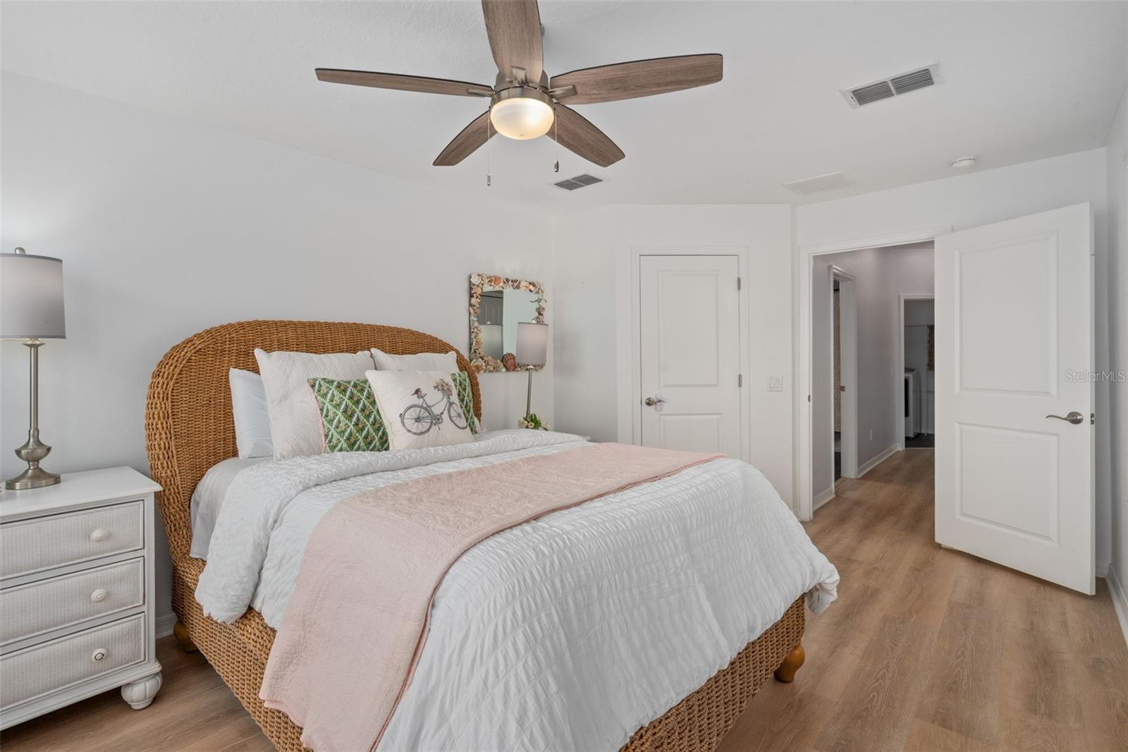 Image 36 of 64 For 11504 Crowned Sparrow Lane