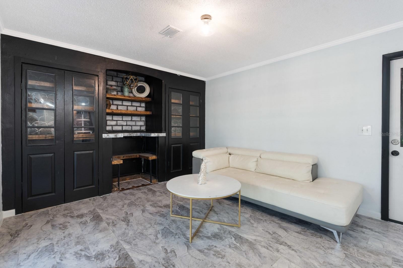 Image 26 of 55 For 501 Rooks Road