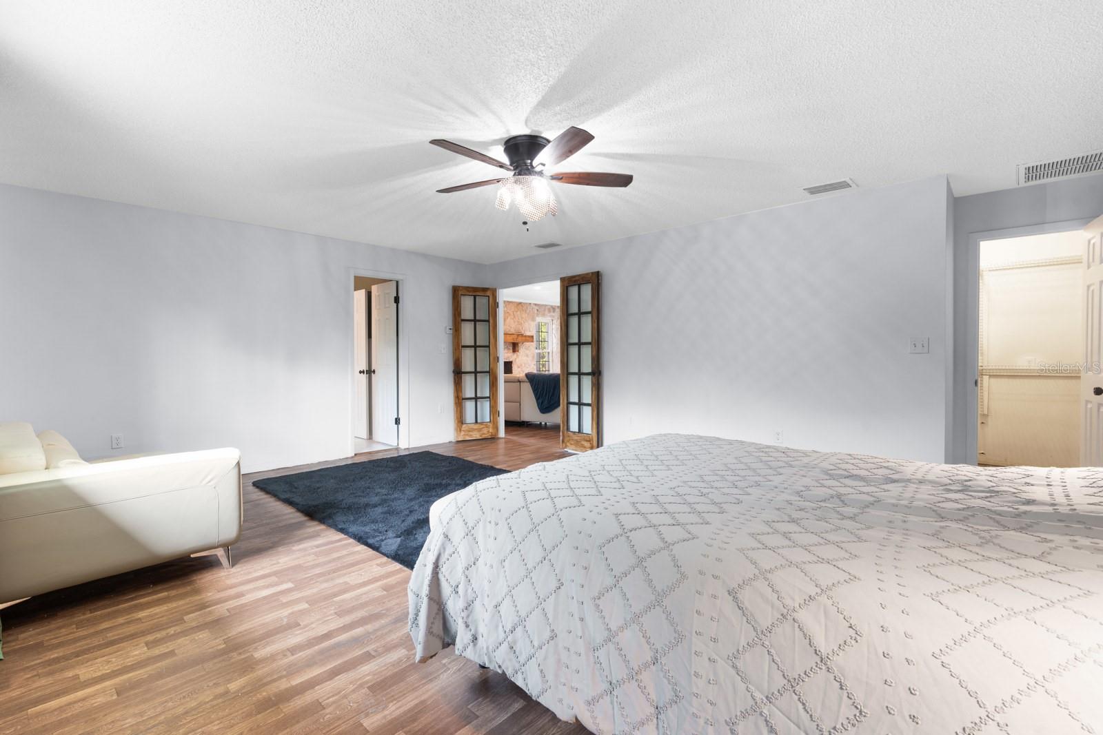 Image 34 of 55 For 501 Rooks Road