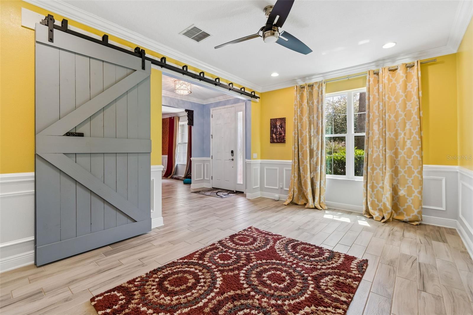 Listing photo id 10 for 10316 Clover Pine Drive