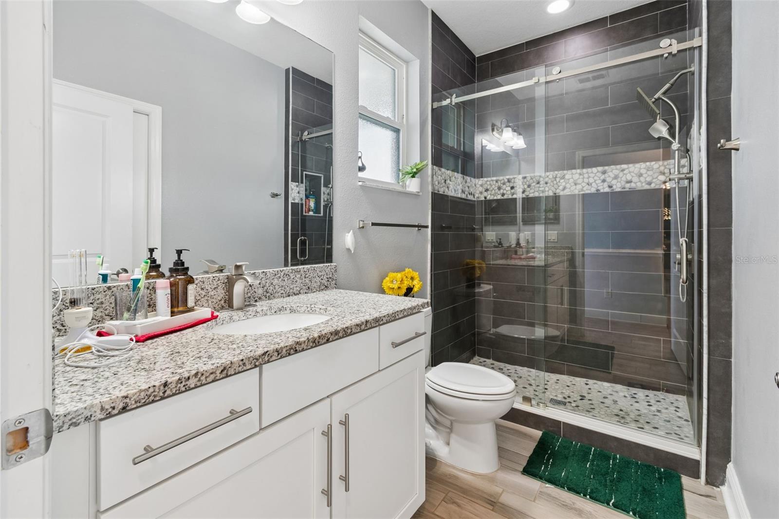 Listing photo id 30 for 10316 Clover Pine Drive