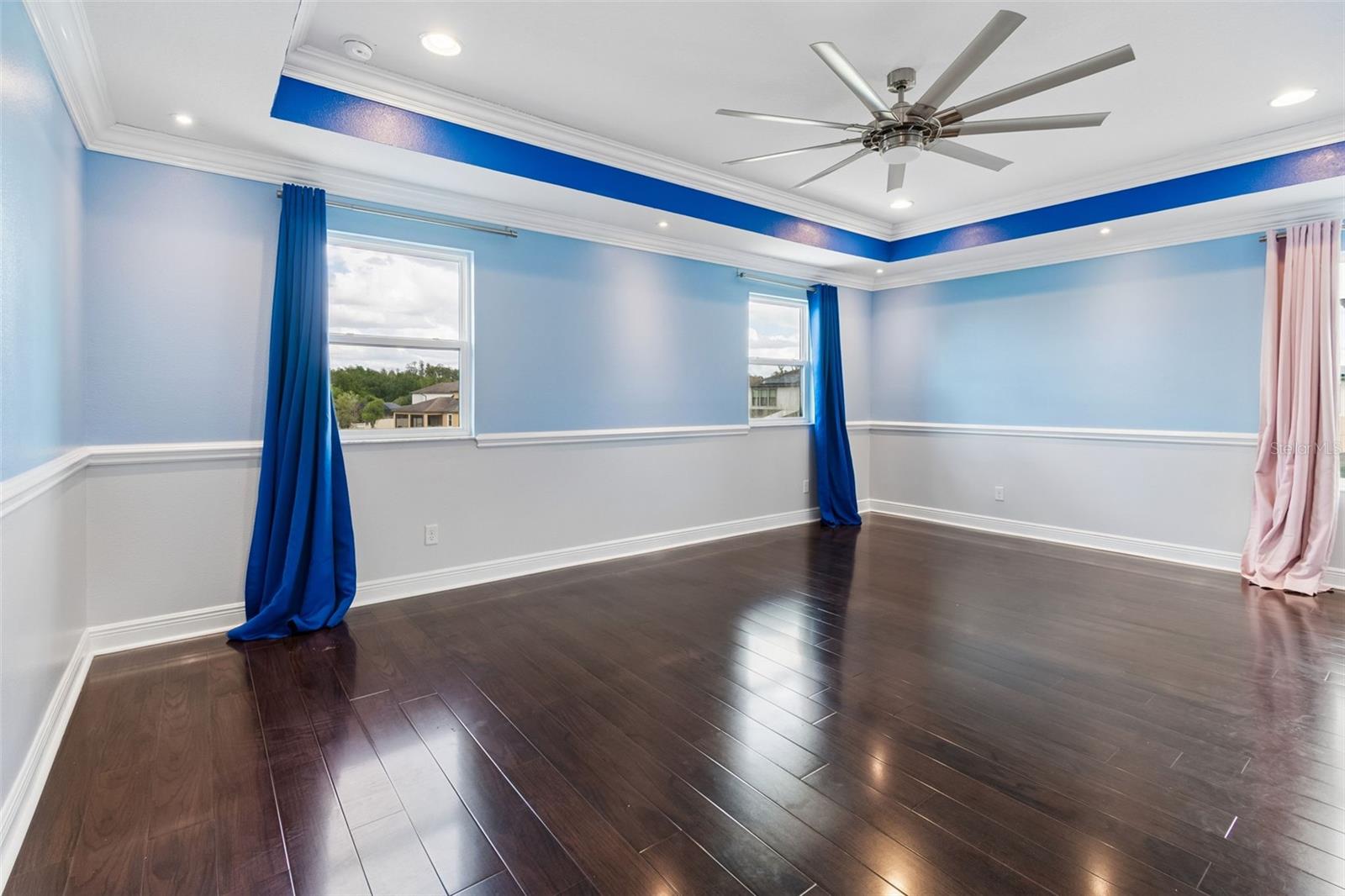 Listing photo id 40 for 10316 Clover Pine Drive