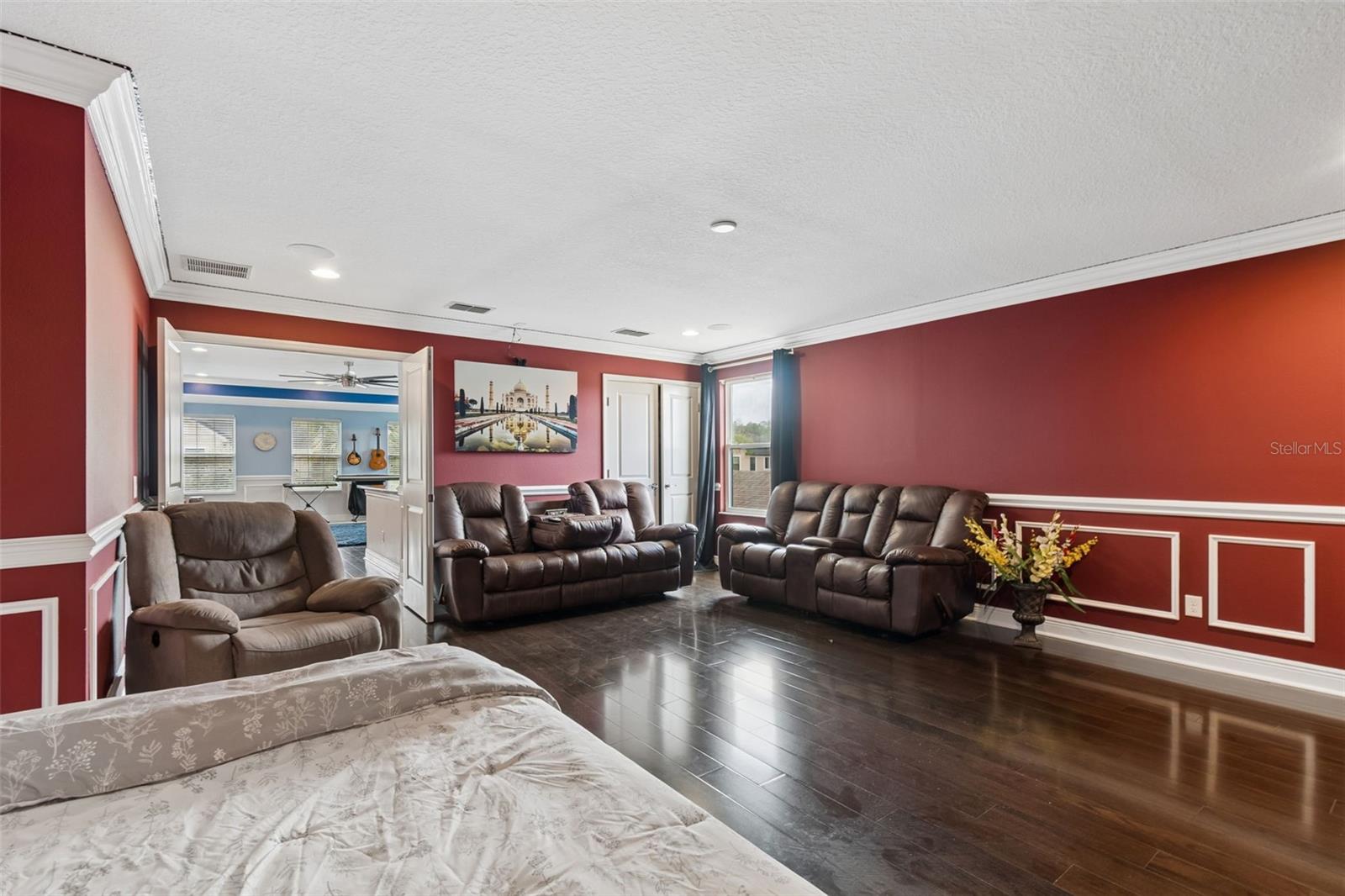 Listing photo id 47 for 10316 Clover Pine Drive