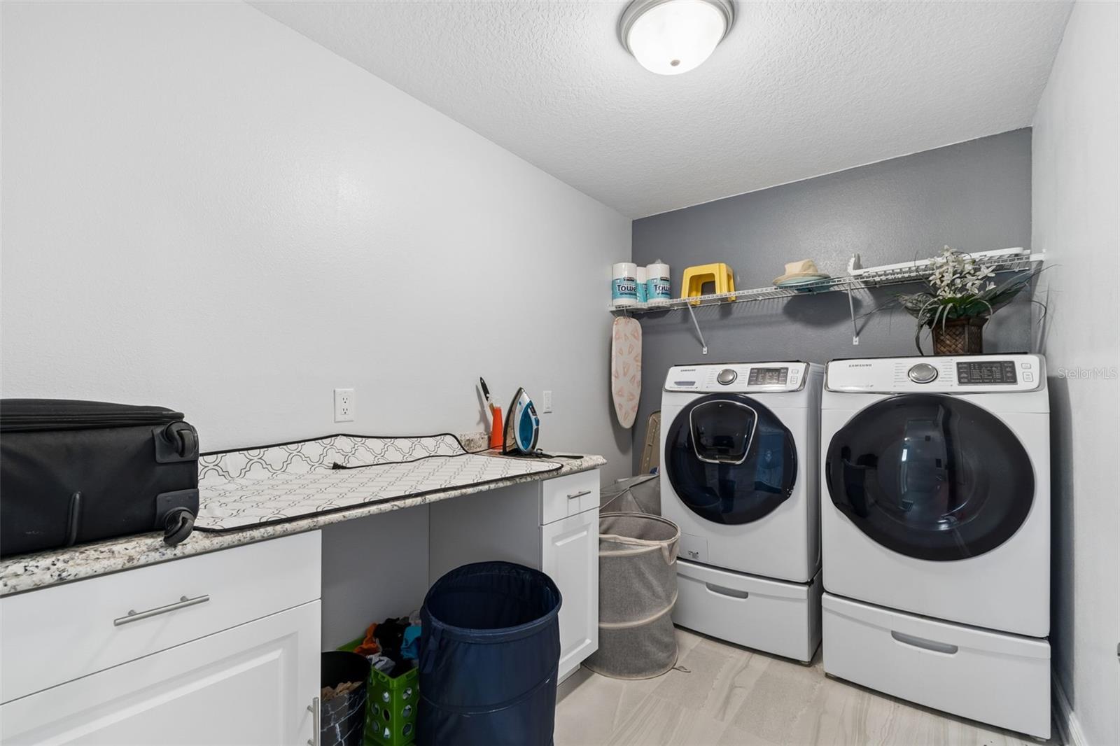 Listing photo id 52 for 10316 Clover Pine Drive