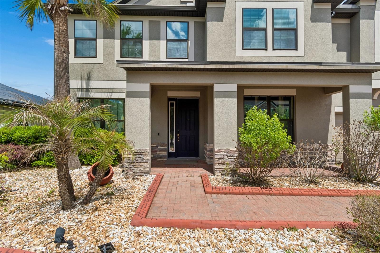 Listing photo id 4 for 10316 Clover Pine Drive