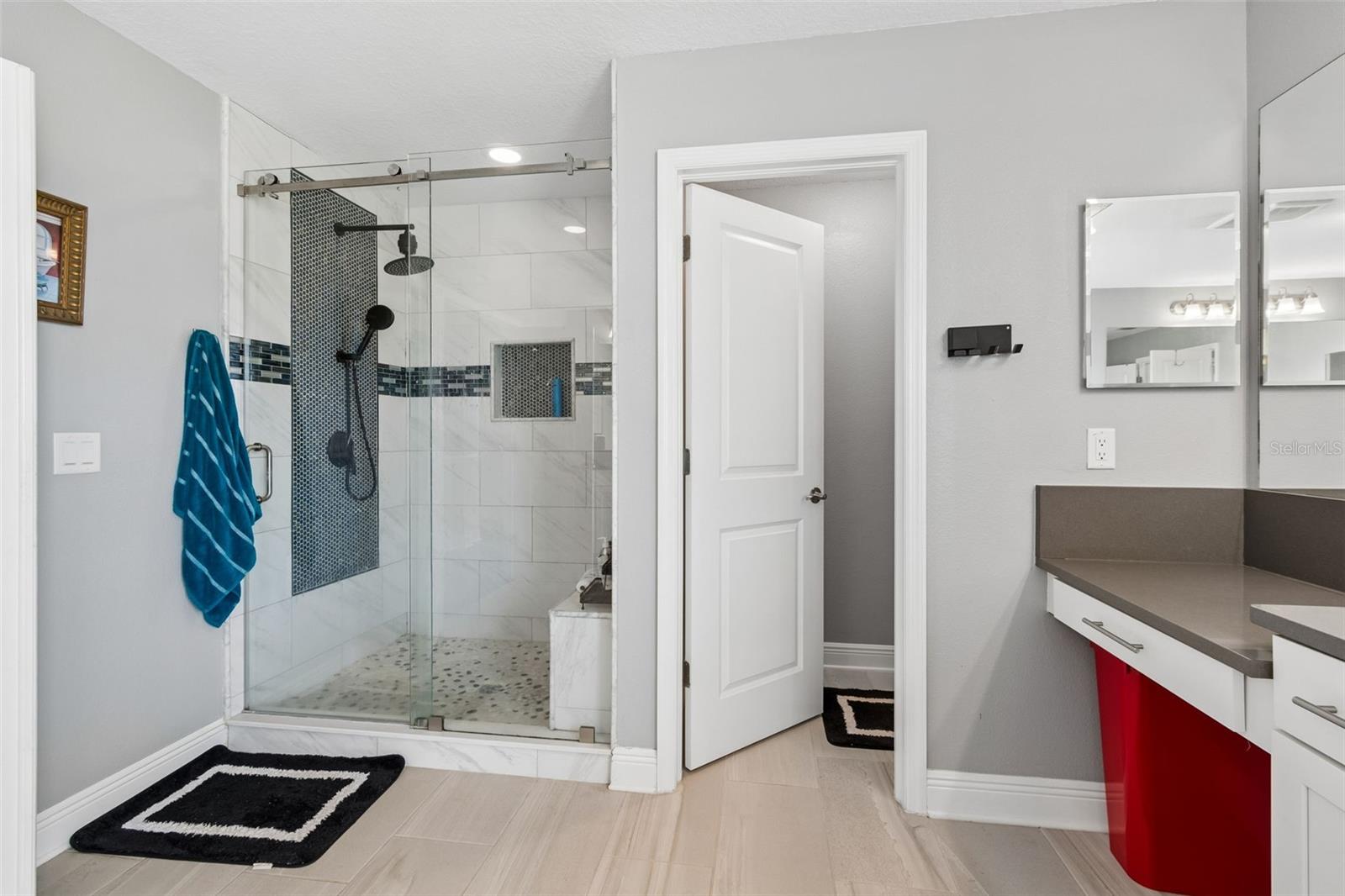 Listing photo id 60 for 10316 Clover Pine Drive