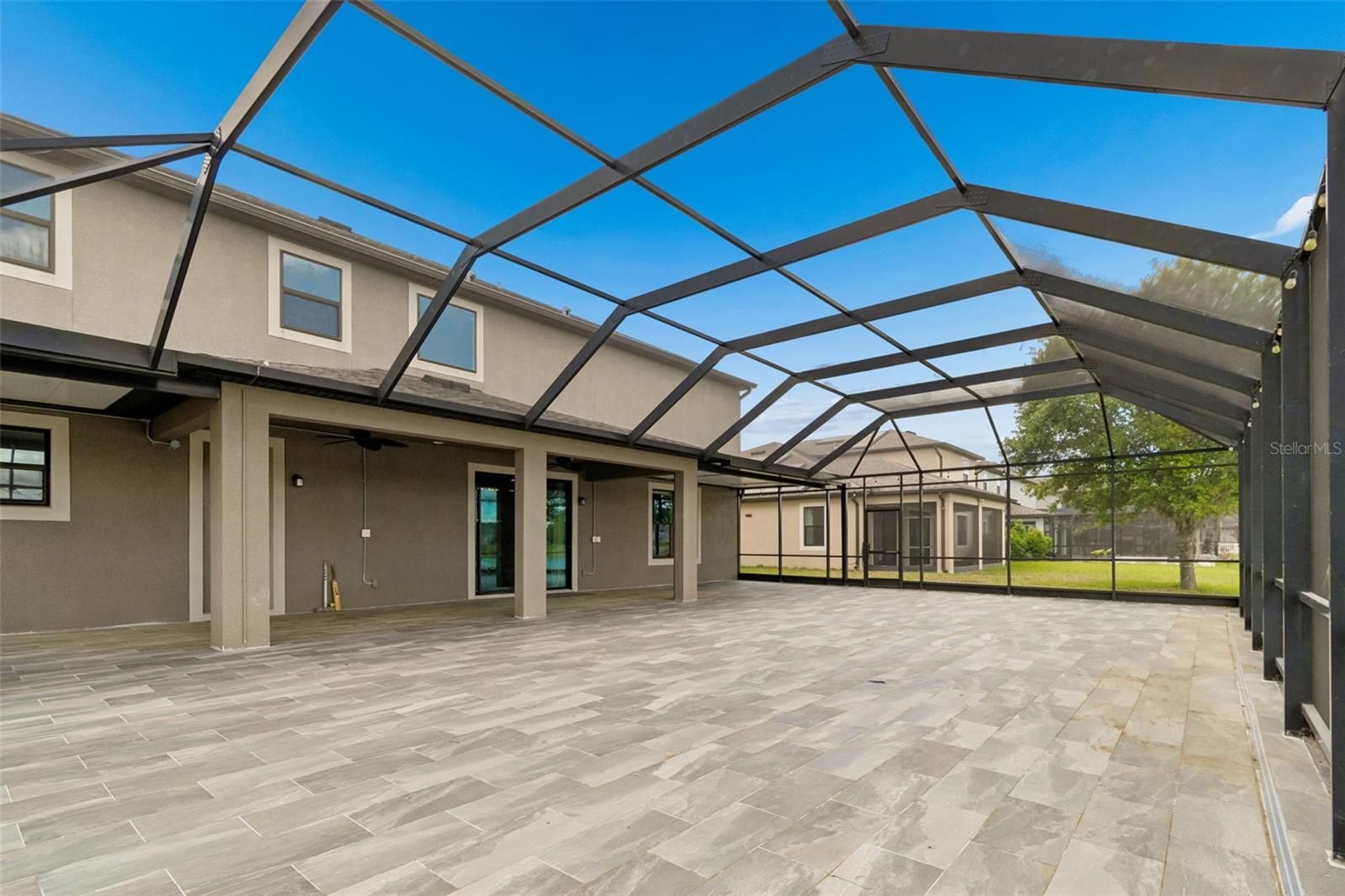 Listing photo id 64 for 10316 Clover Pine Drive