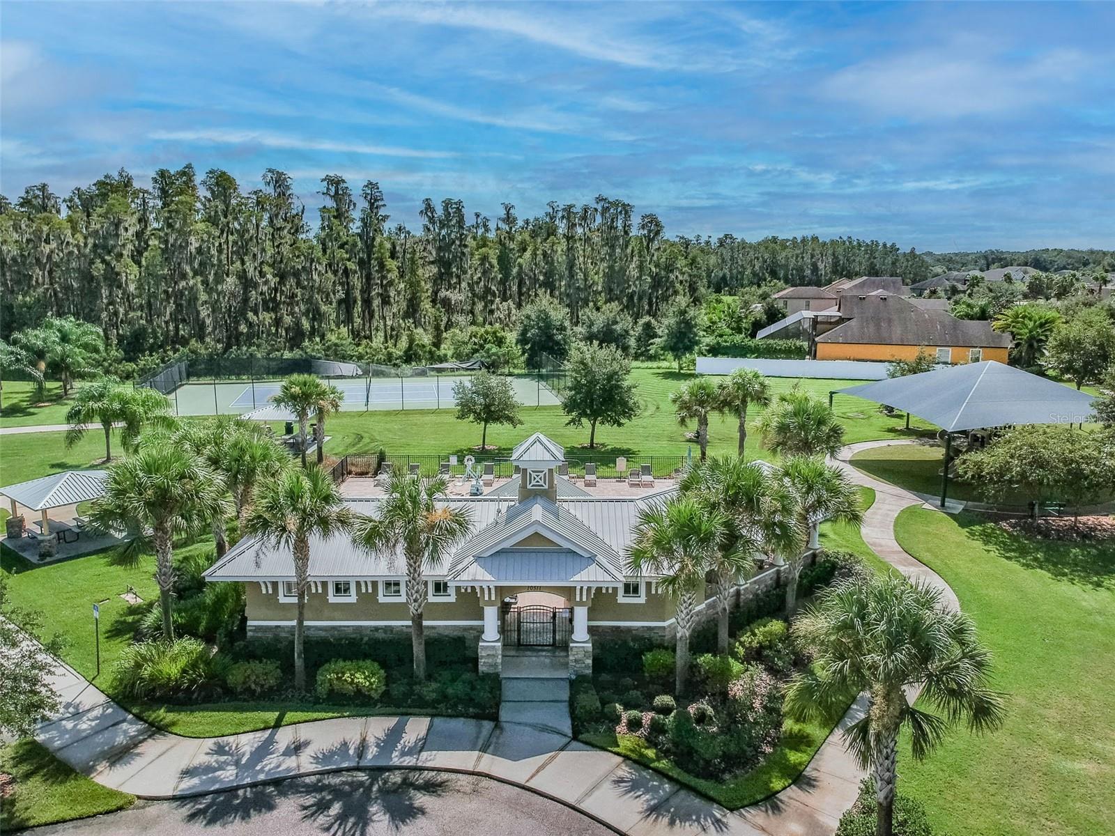 Listing photo id 87 for 10316 Clover Pine Drive