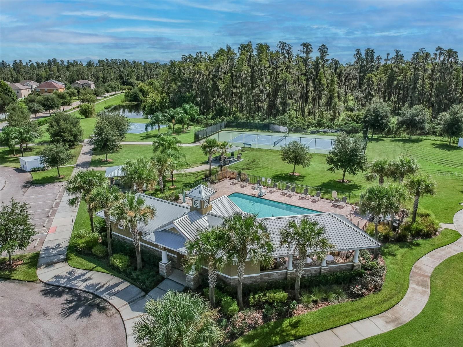 Listing photo id 88 for 10316 Clover Pine Drive