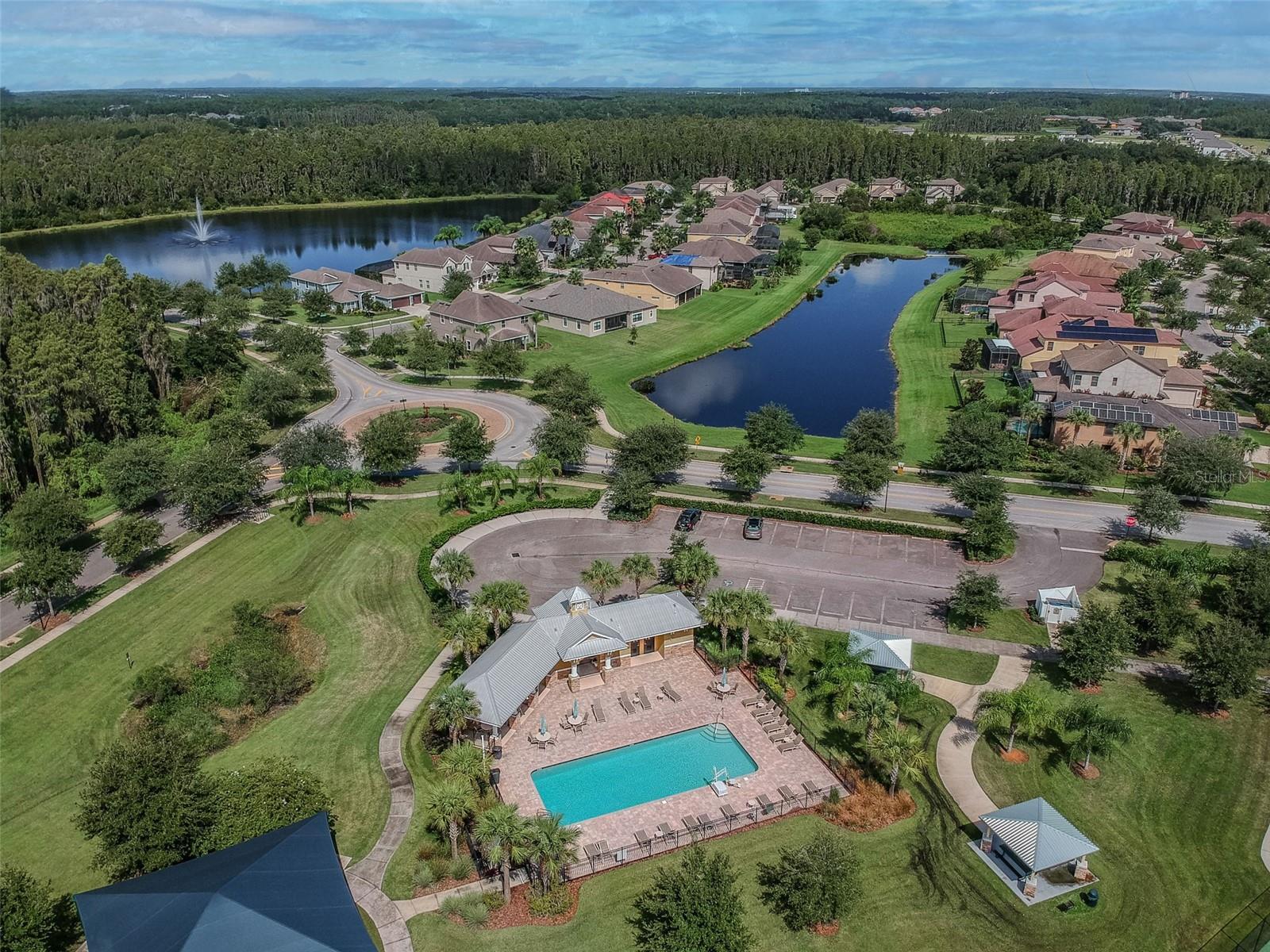 Listing photo id 90 for 10316 Clover Pine Drive