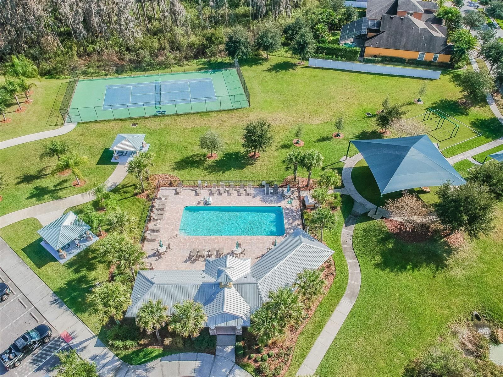 Listing photo id 93 for 10316 Clover Pine Drive