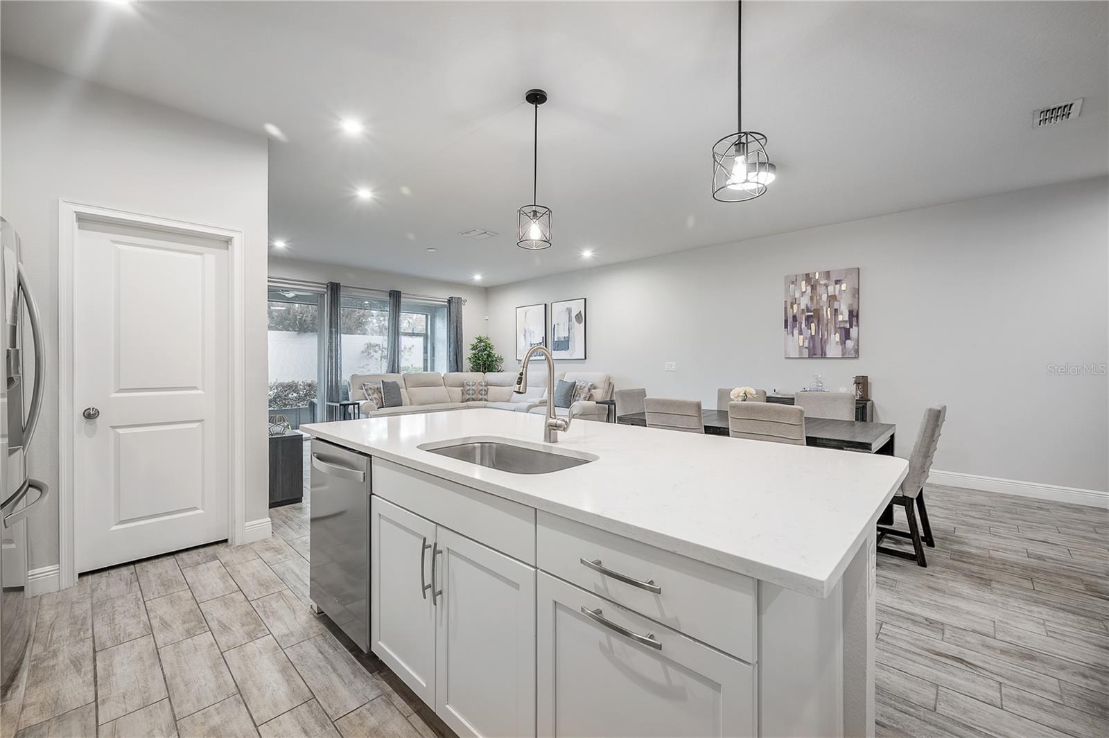 Image 7 of 28 For 6066 Grand Sonata Avenue