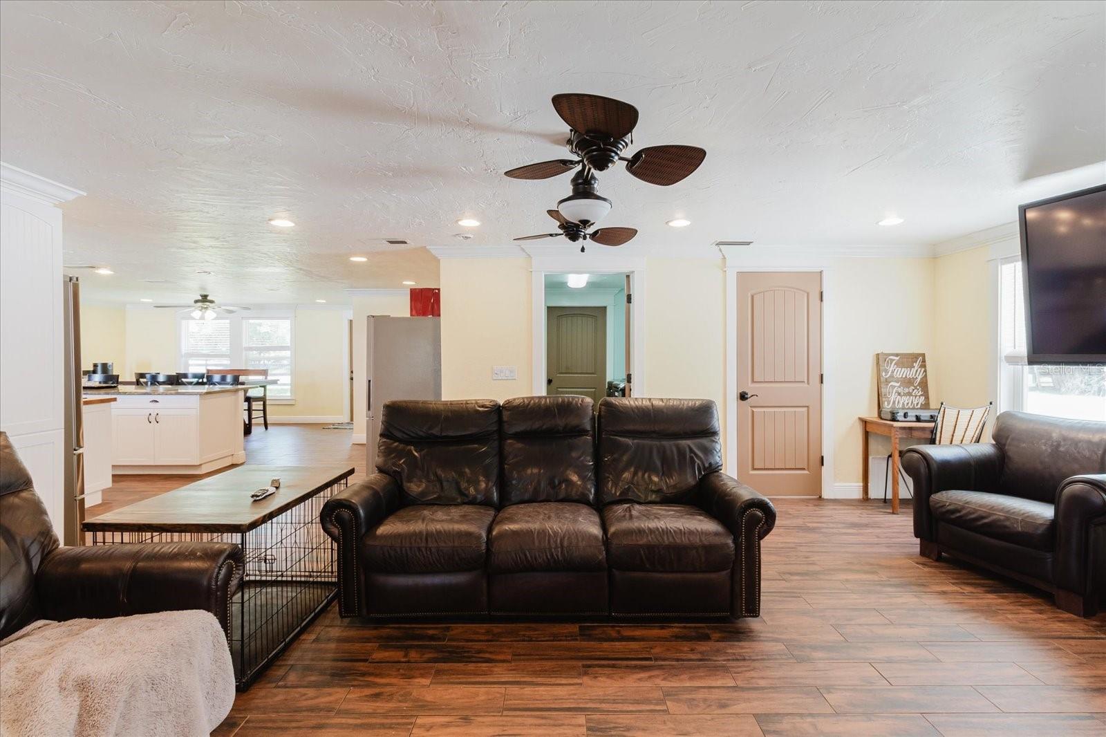 Image 11 of 45 For 8105 Brower Drive