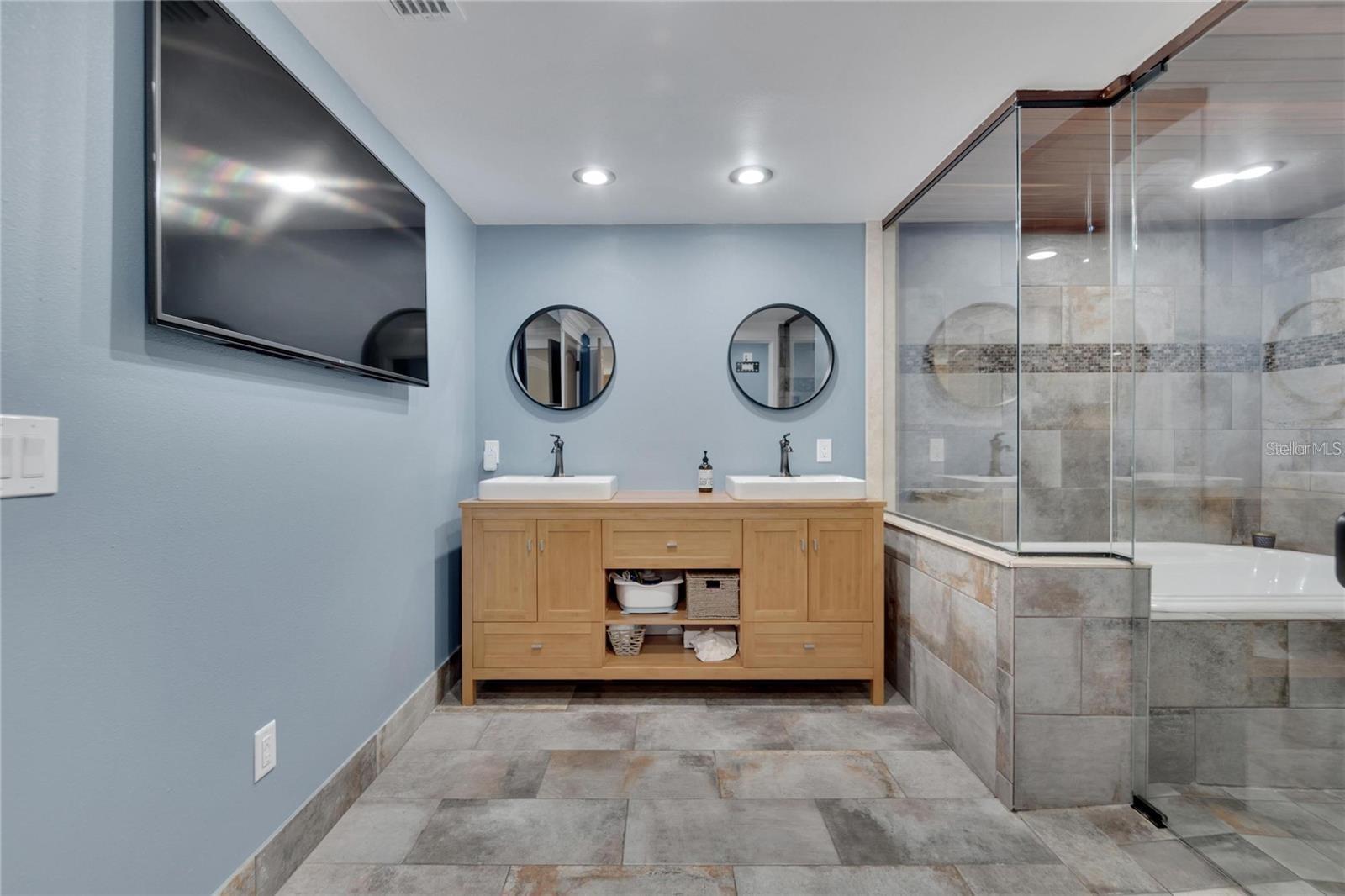 Image 14 of 45 For 8105 Brower Drive