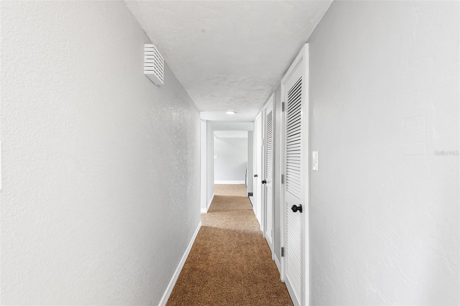 Image 15 of 22 For 2115 Corner Lake Drive E