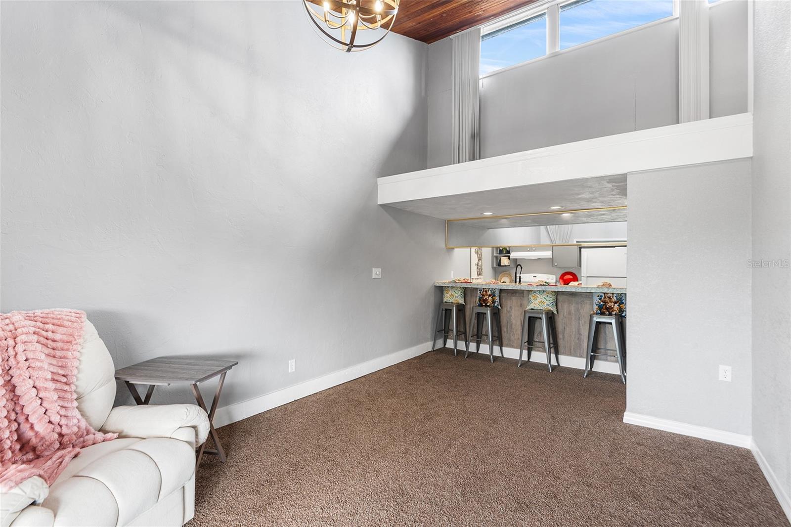 Image 5 of 22 For 2115 Corner Lake Drive E