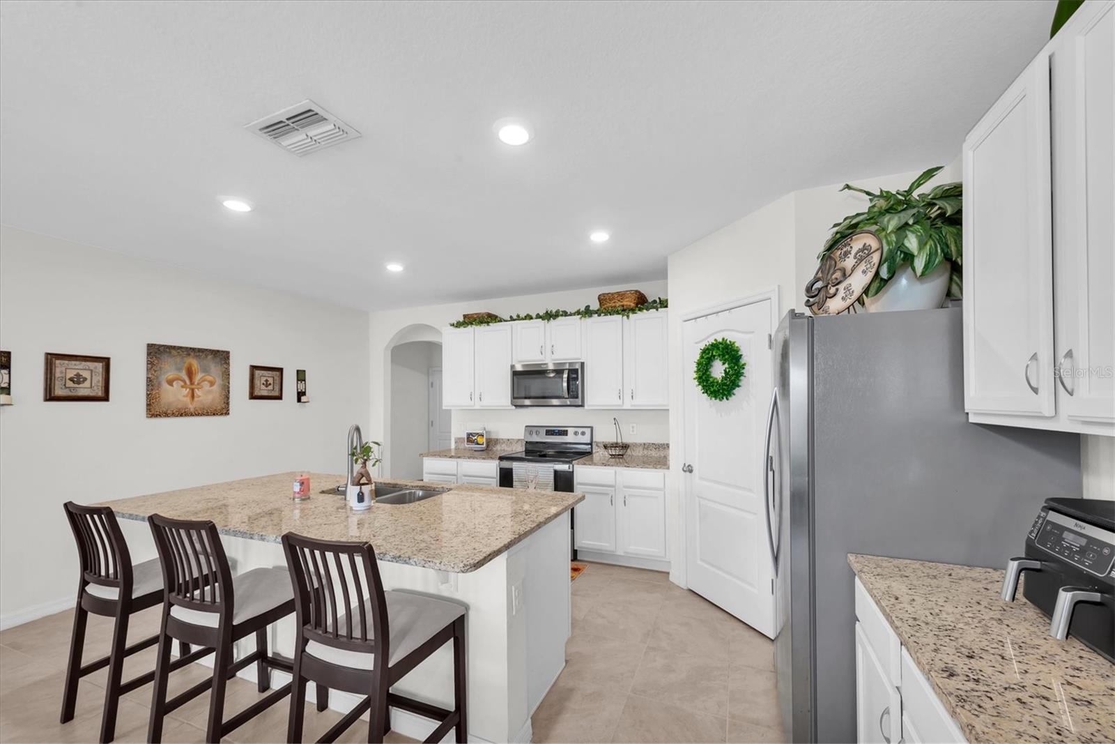 Image 12 of 34 For 2826 Van Amber Court