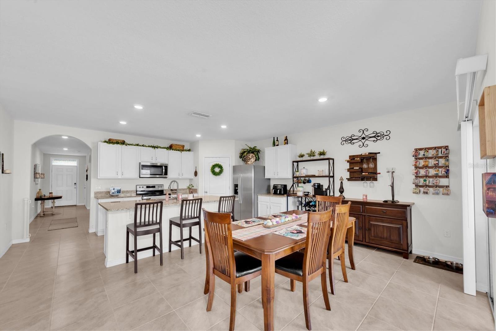 Image 16 of 34 For 2826 Van Amber Court