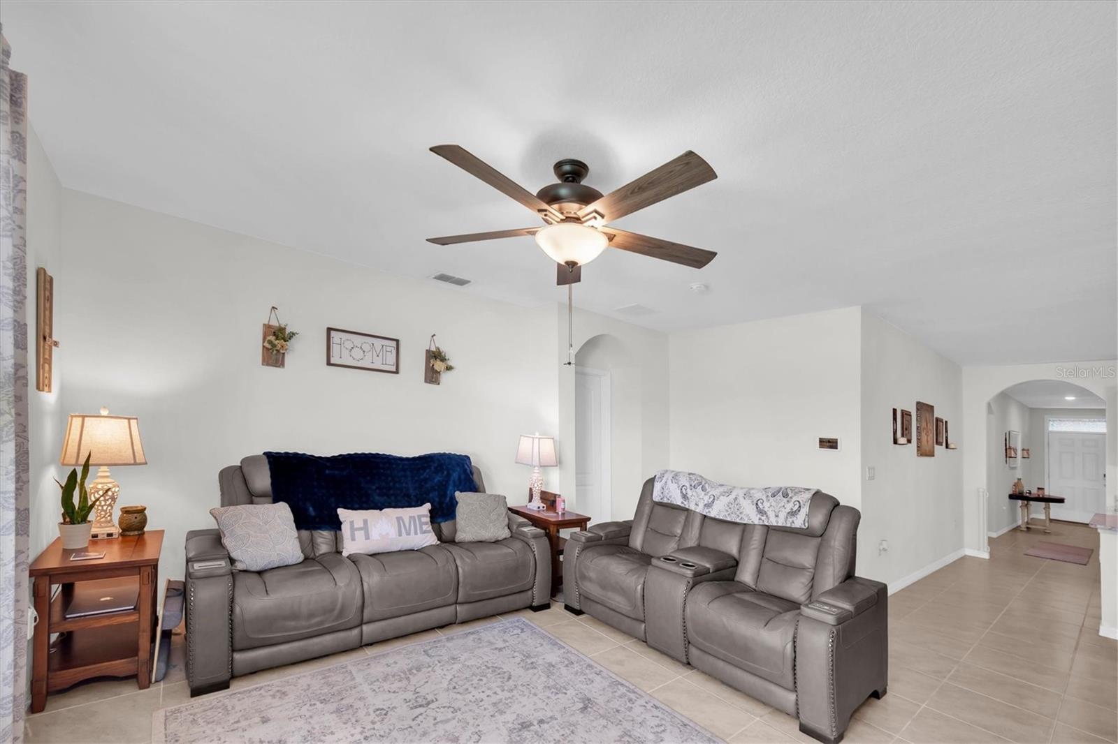 Image 9 of 34 For 2826 Van Amber Court