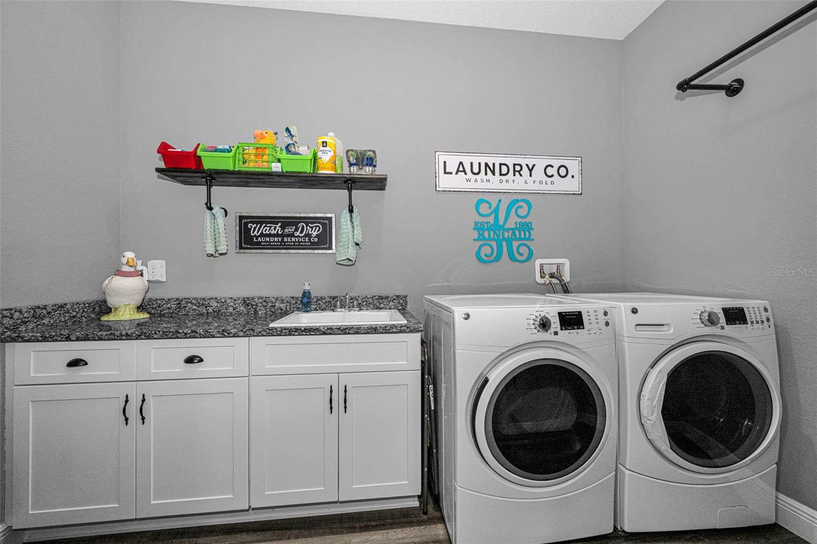 Listing photo id 21 for 15747 Sago Drive