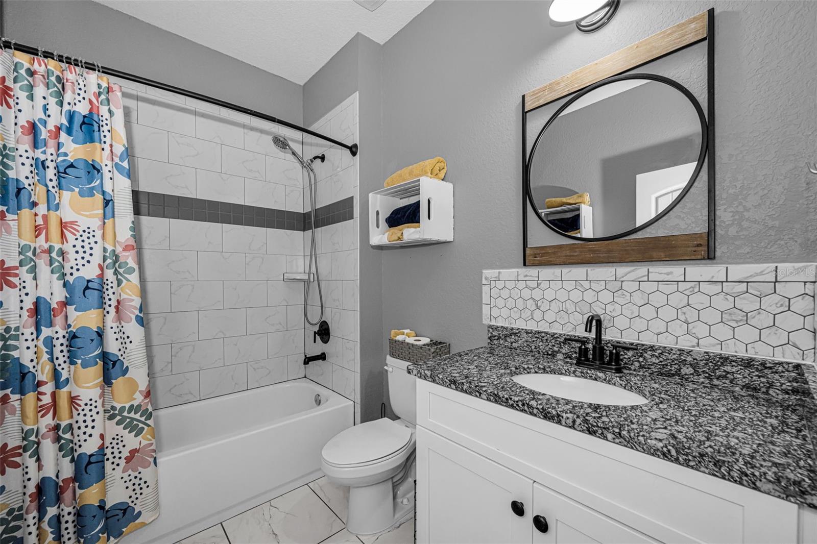 Listing photo id 27 for 15747 Sago Drive