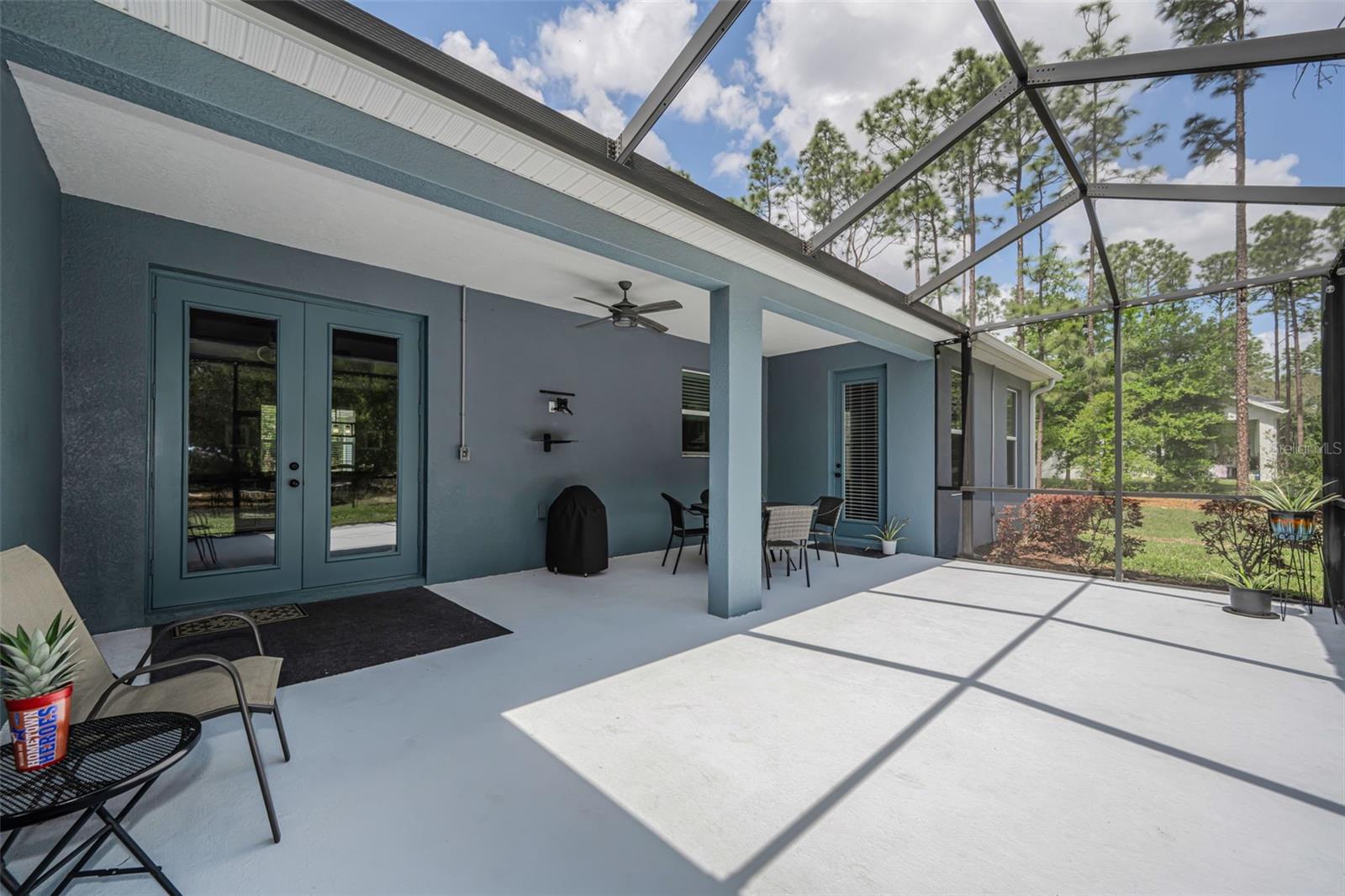 Listing photo id 31 for 15747 Sago Drive