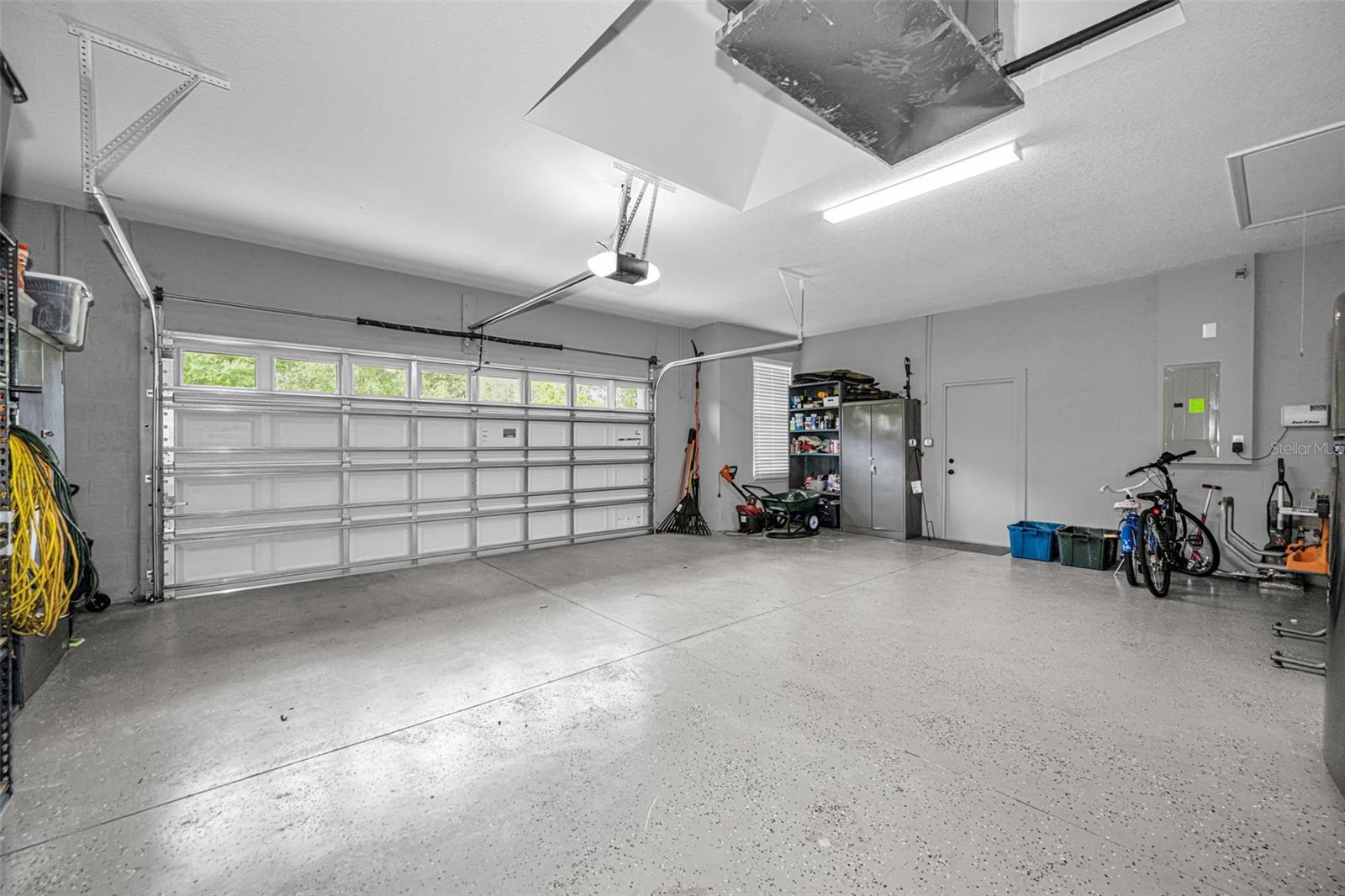 Listing photo id 46 for 15747 Sago Drive