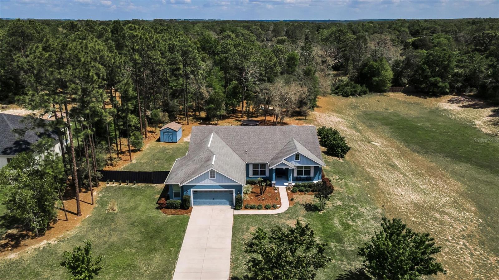 Listing photo id 48 for 15747 Sago Drive