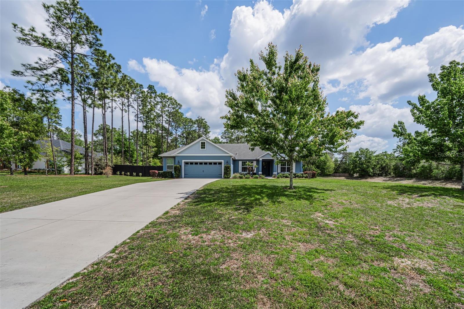 Listing photo id 49 for 15747 Sago Drive