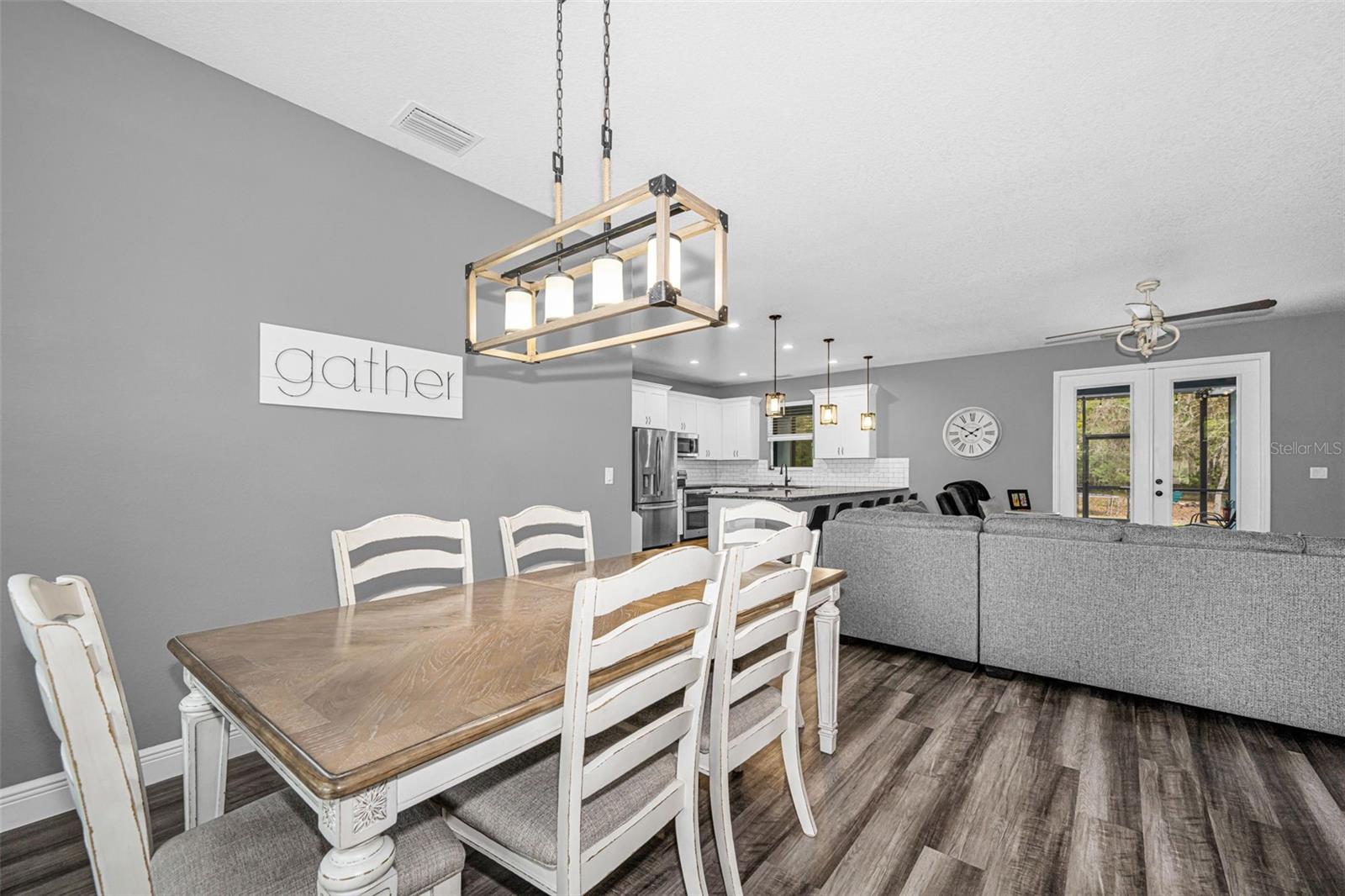 Listing photo id 68 for 15747 Sago Drive