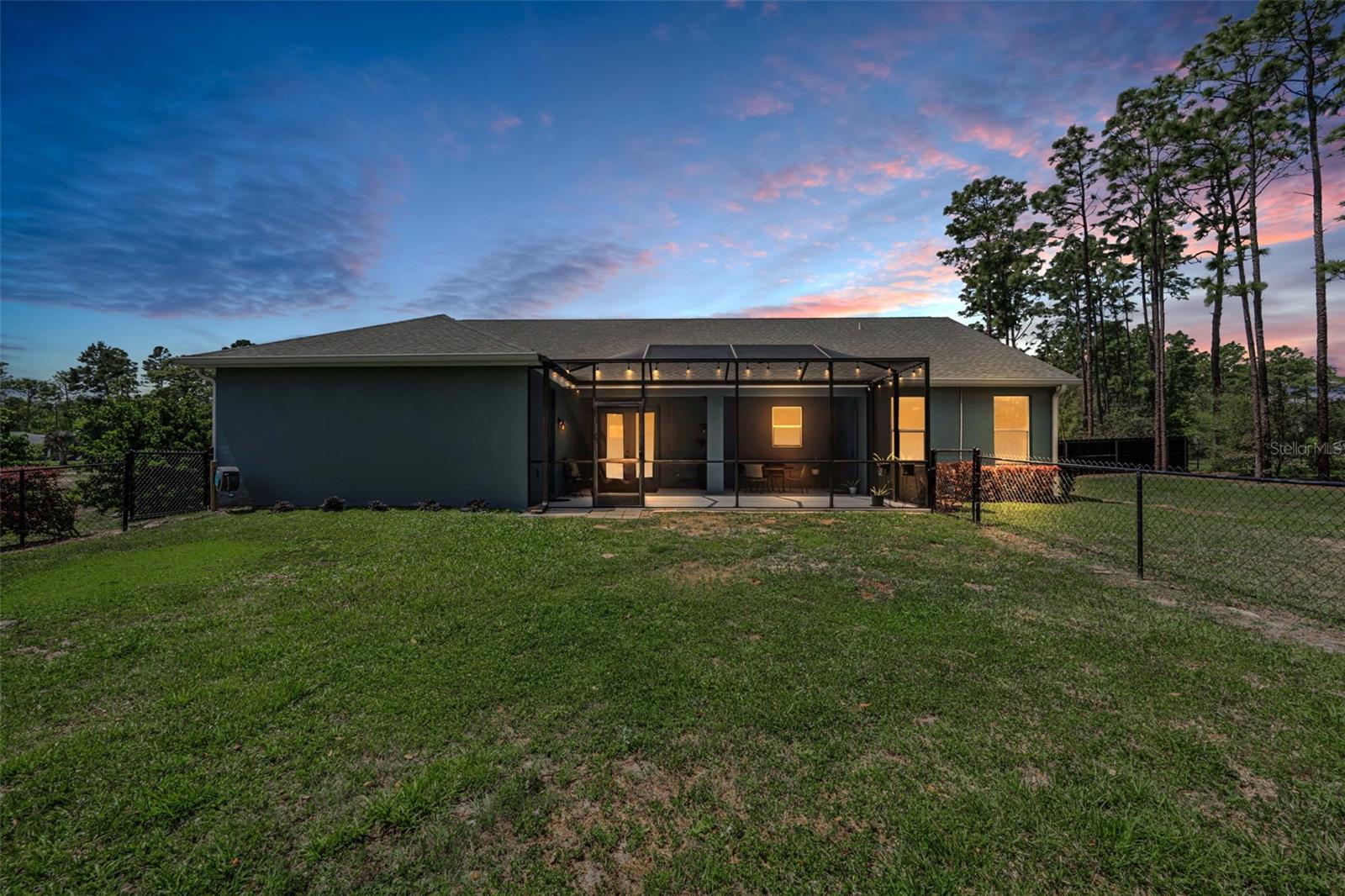 Listing photo id 75 for 15747 Sago Drive