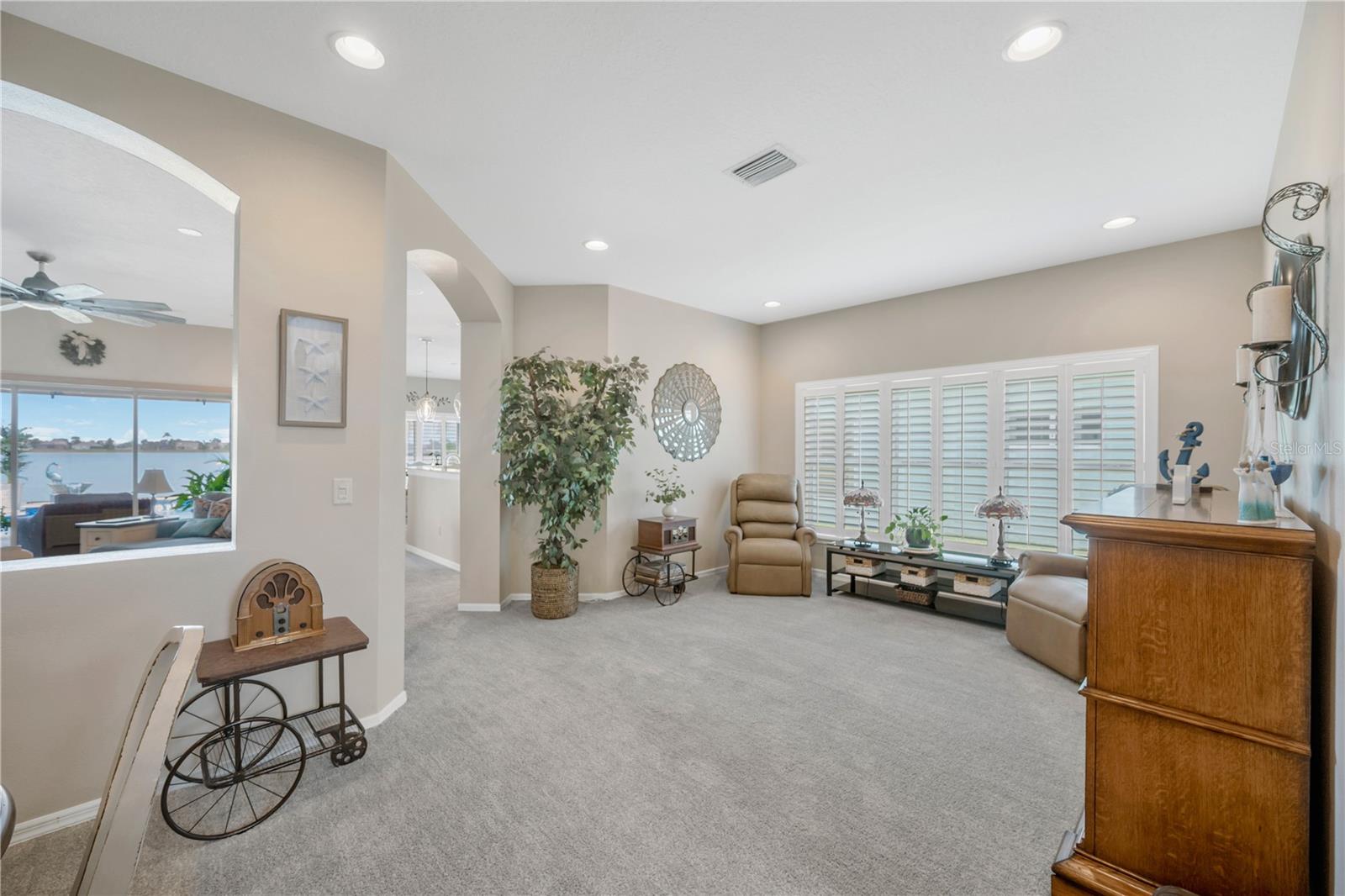 Image 15 of 54 For 1842 Mira Lago Circle