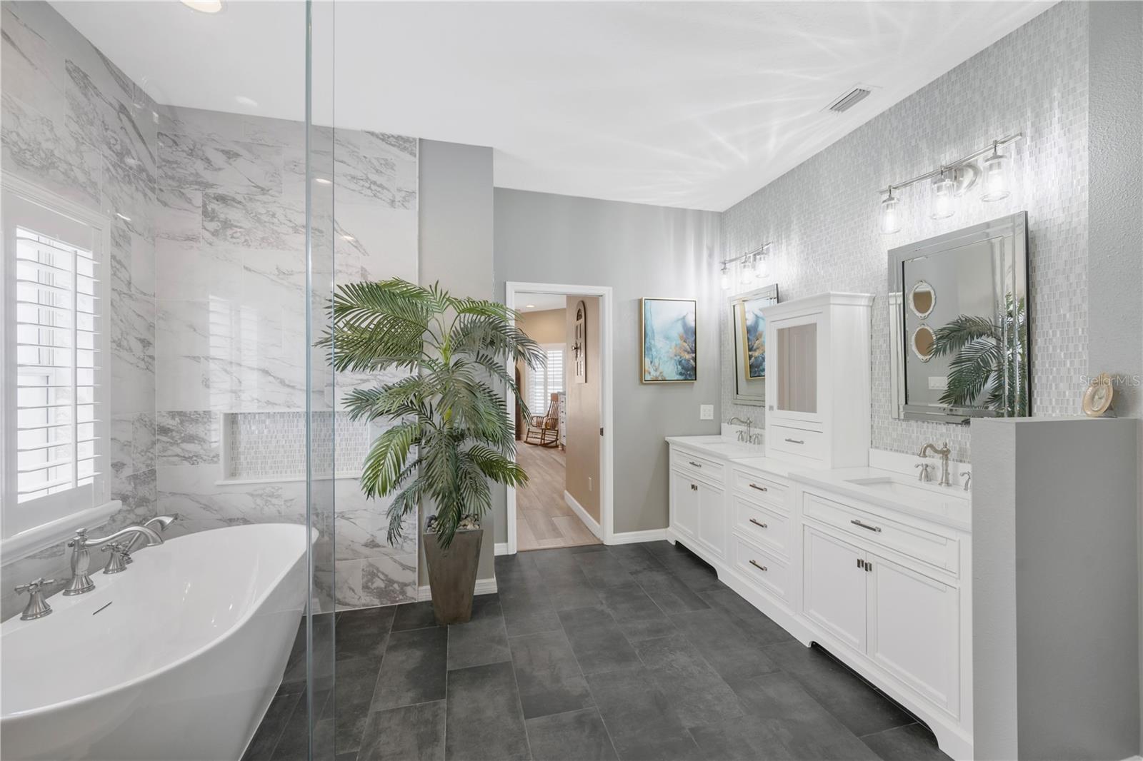 Image 29 of 54 For 1842 Mira Lago Circle