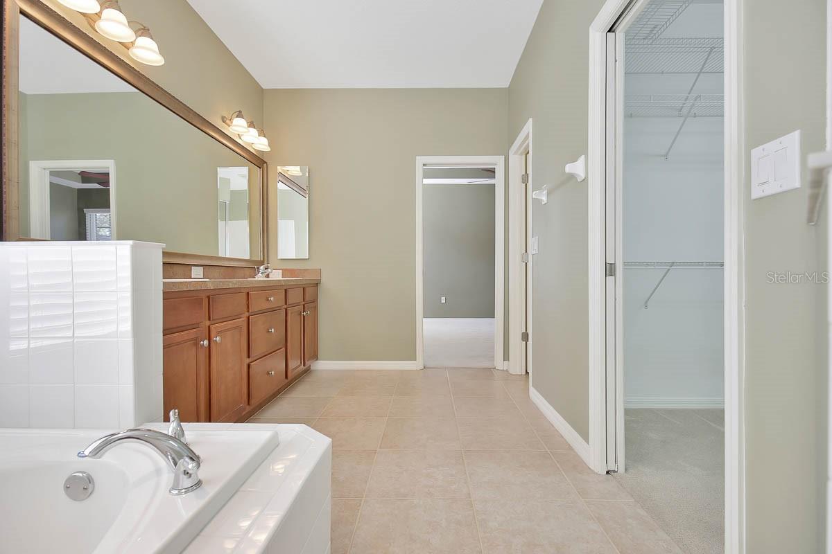 Image 18 of 35 For 6115 Gannetdale Drive