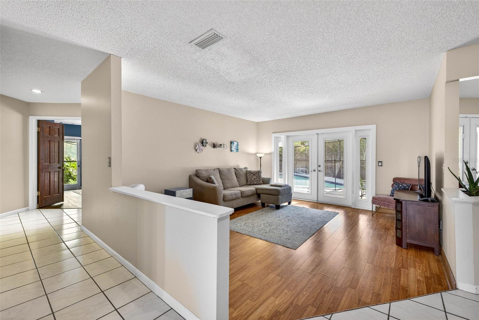 Image 10 of 63 For 12913 Rain Forest Street