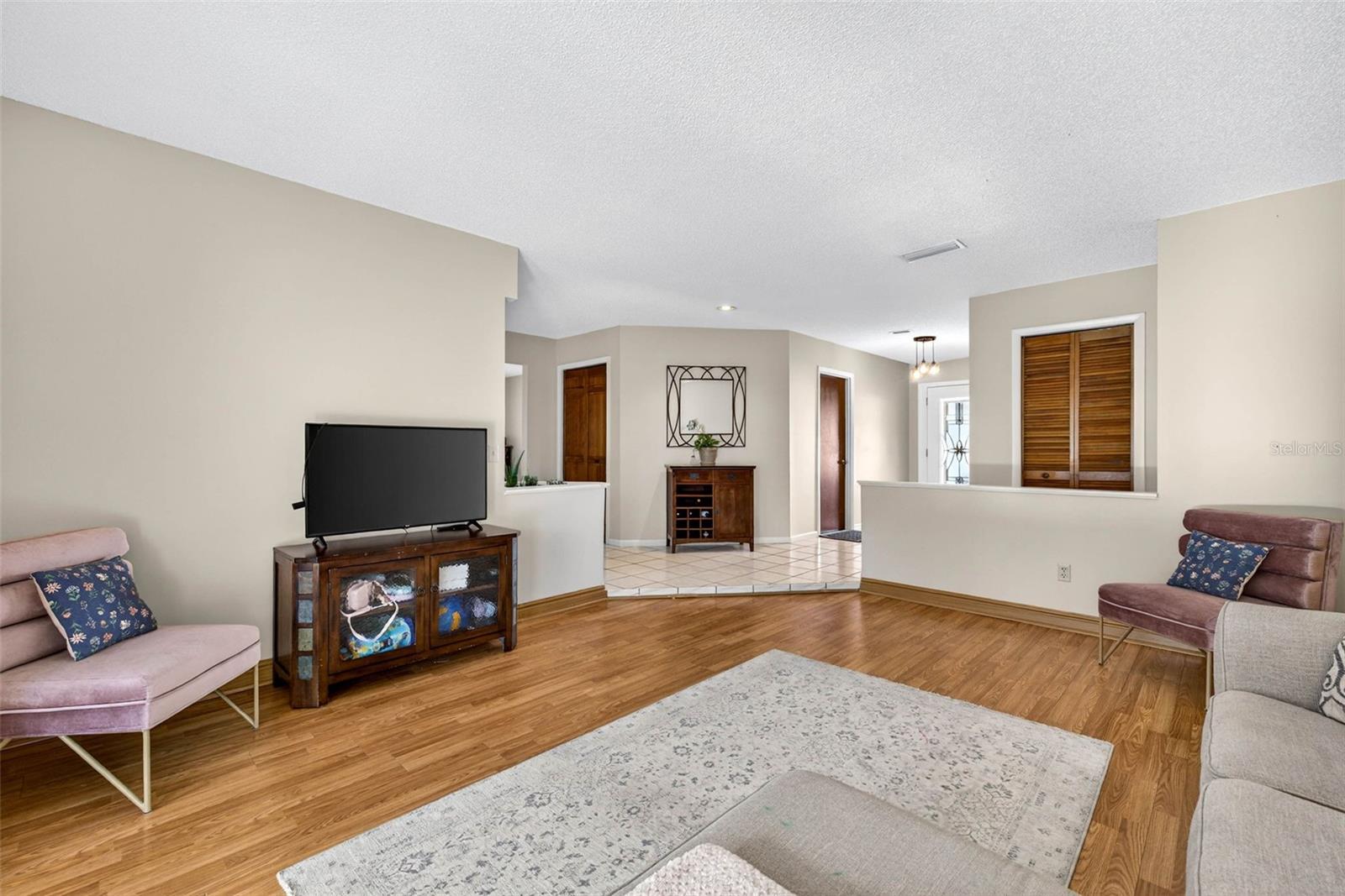 Image 14 of 63 For 12913 Rain Forest Street