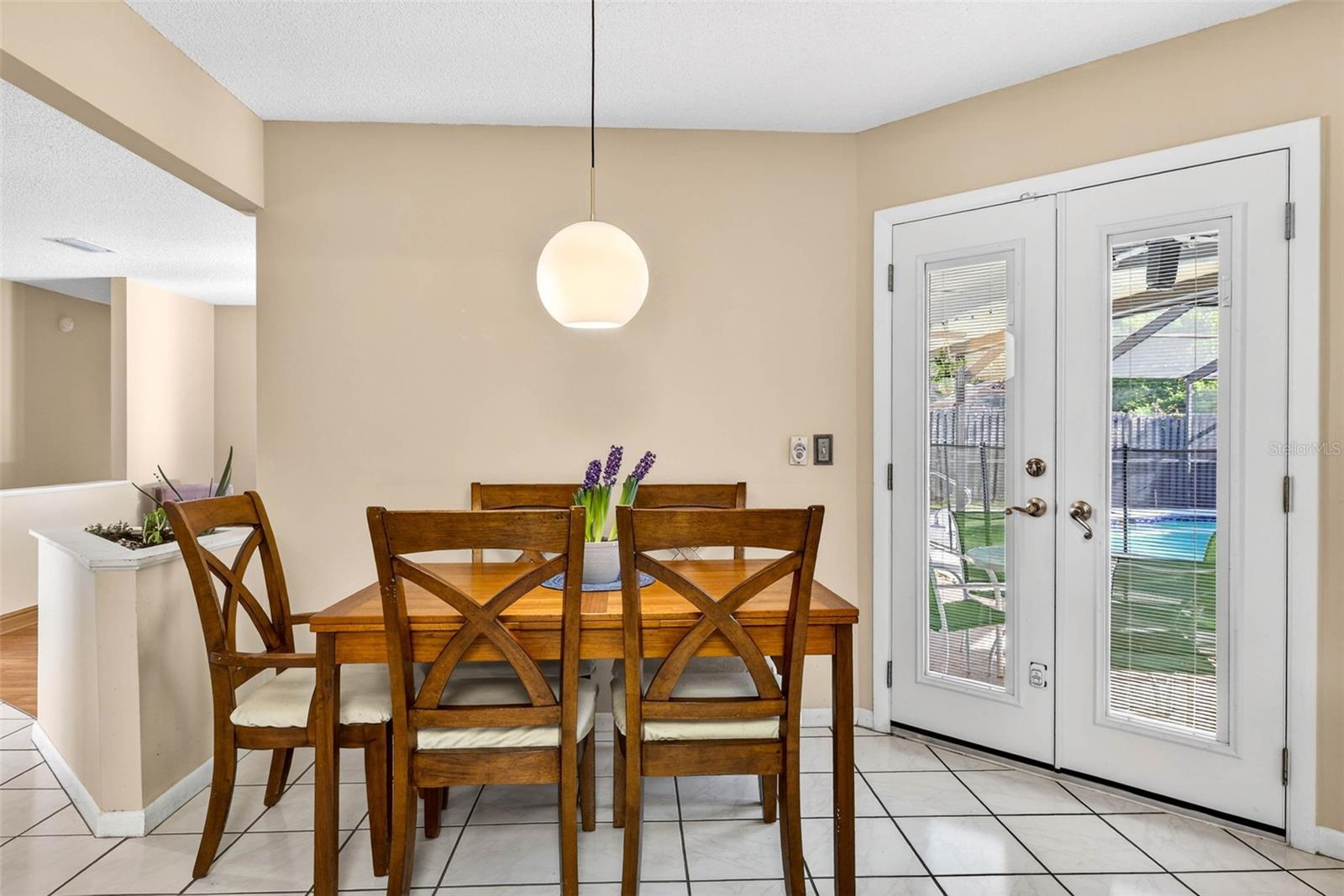 Image 18 of 63 For 12913 Rain Forest Street