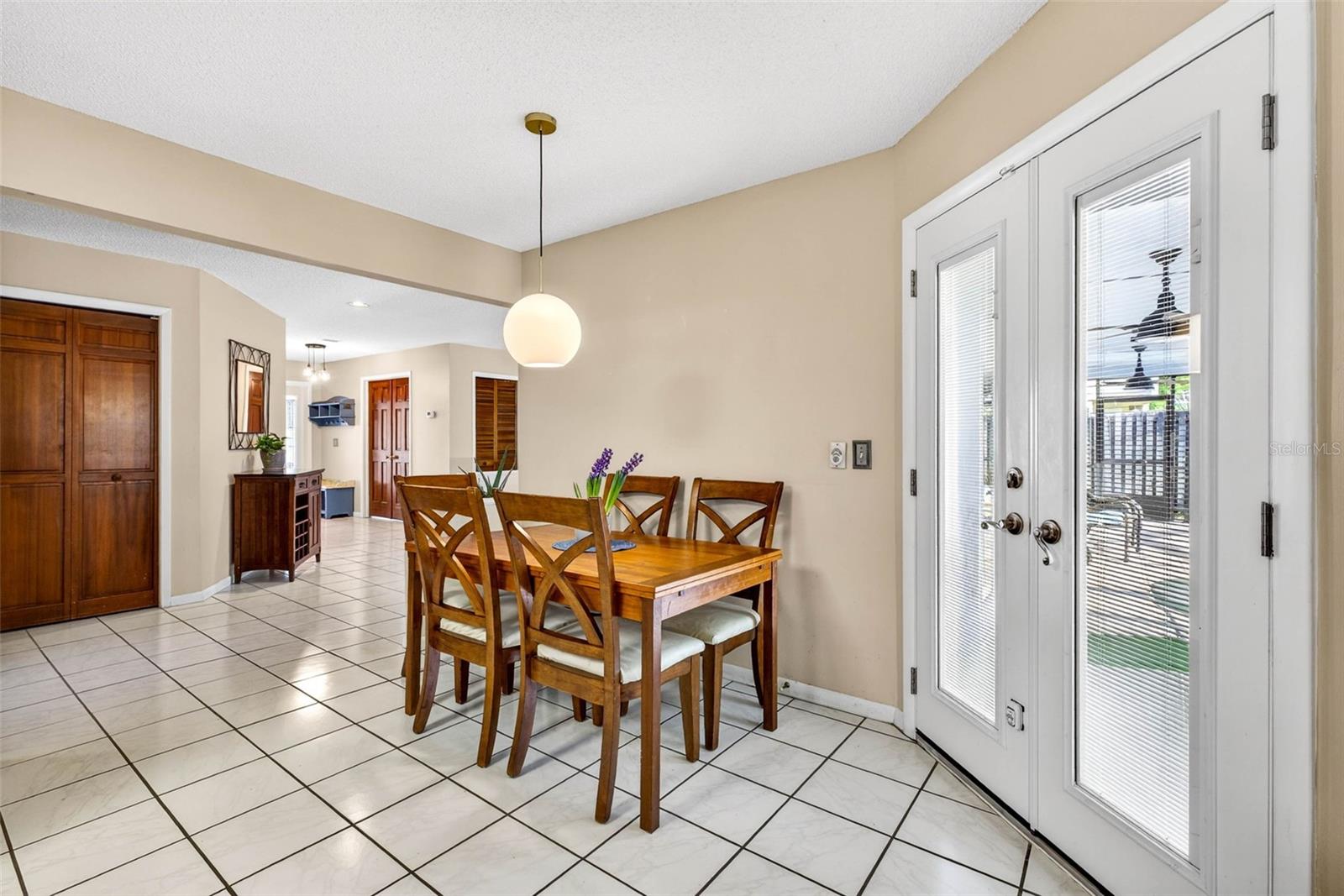 Image 19 of 63 For 12913 Rain Forest Street