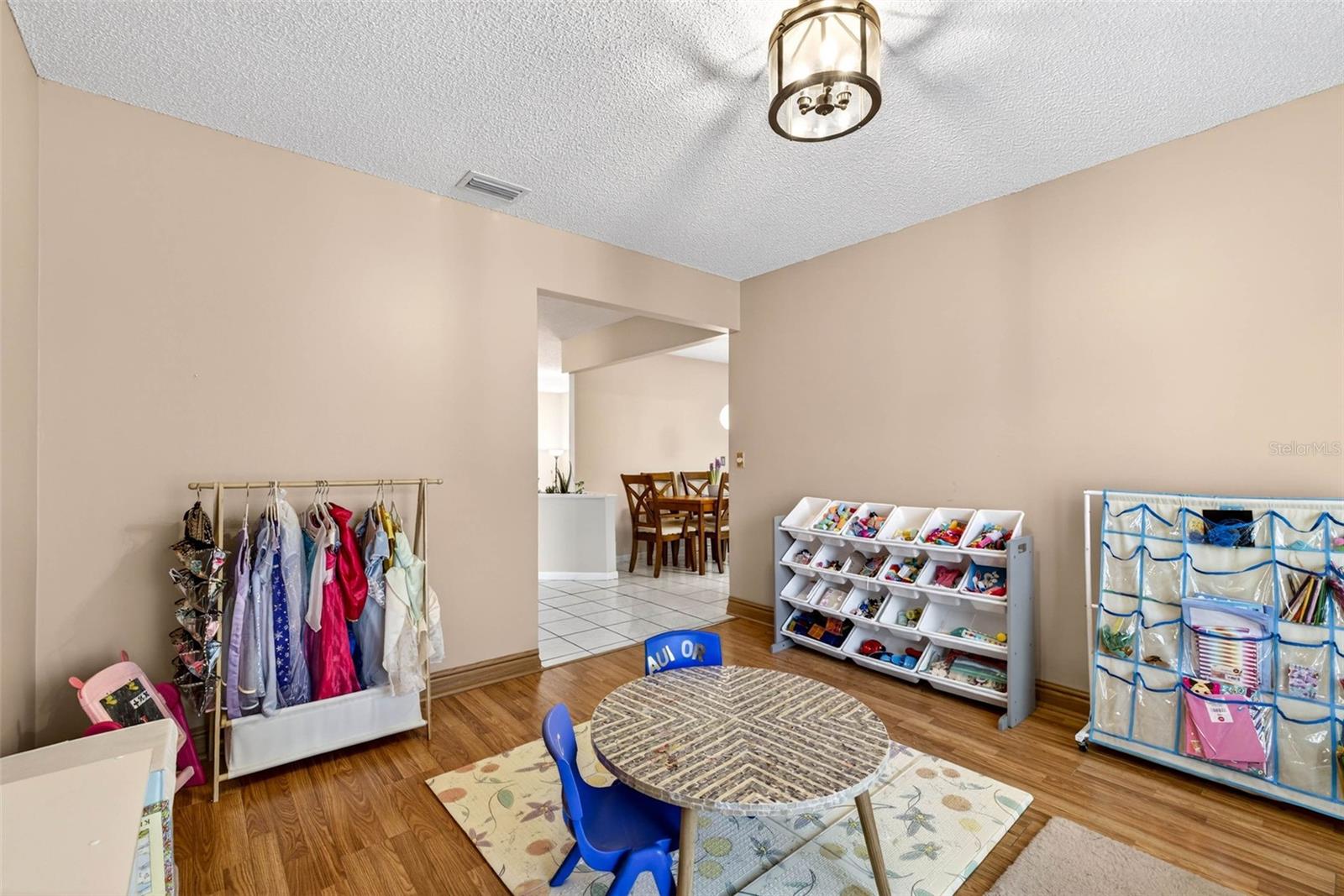 Image 34 of 63 For 12913 Rain Forest Street