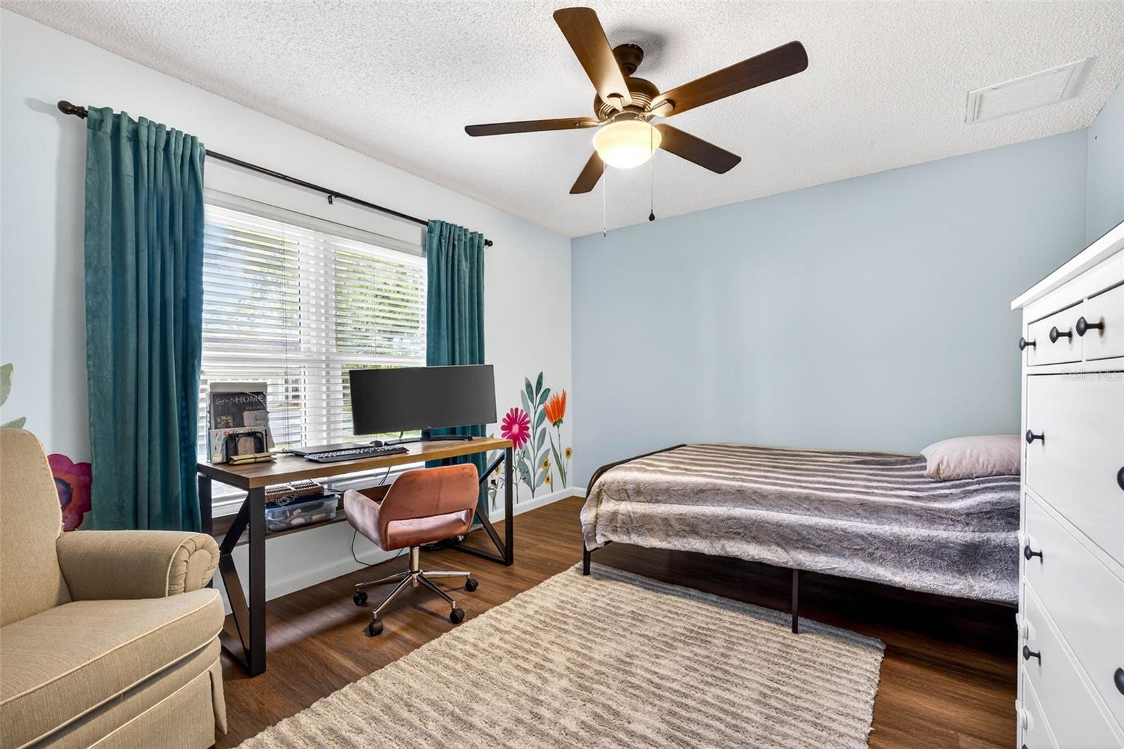 Image 38 of 63 For 12913 Rain Forest Street